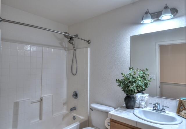 Buellton, California 93427, United States, 4 Bedrooms Bedrooms, ,3 BathroomsBathrooms,Residential,Active,175247