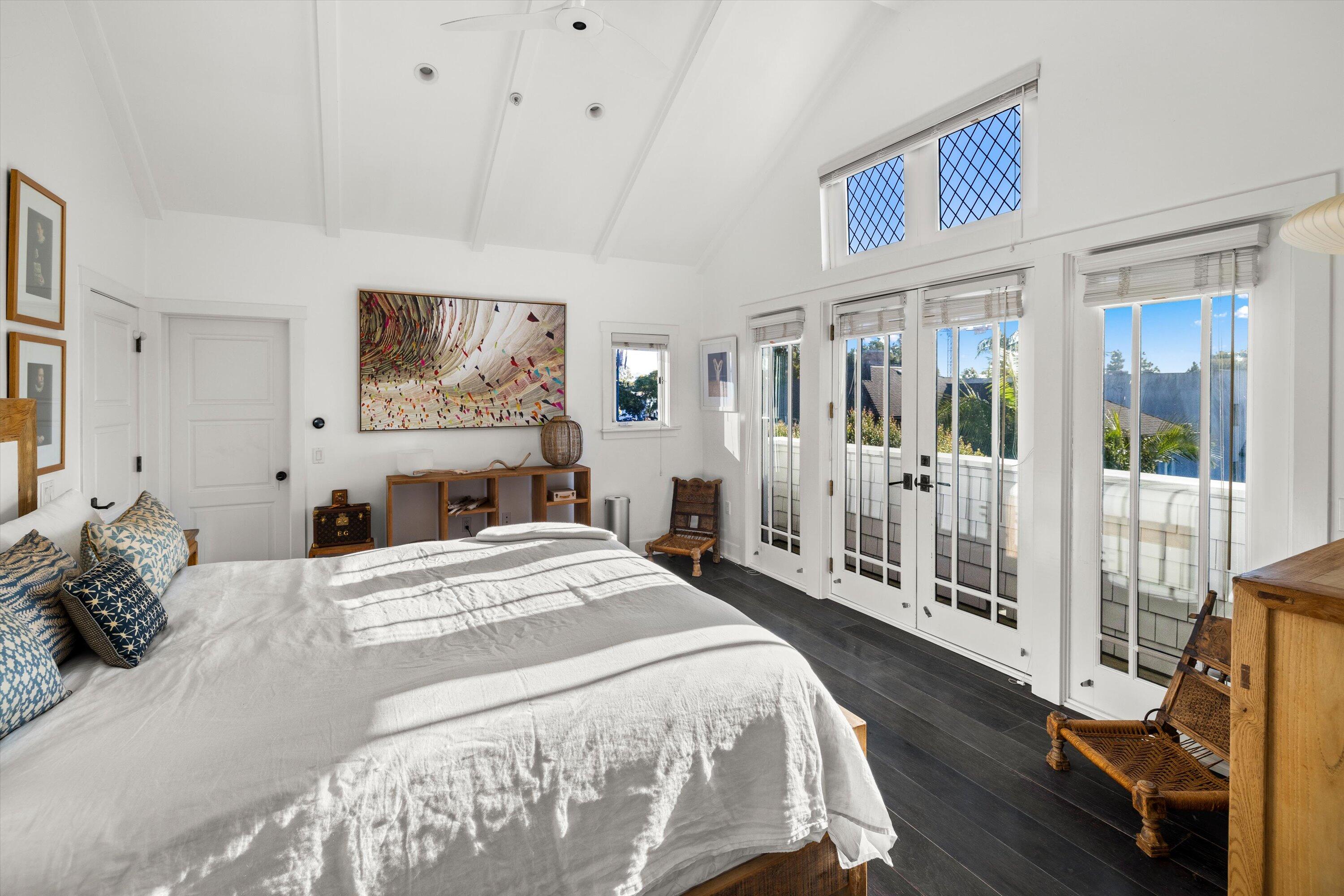 Santa Barbara, California 93101, United States, 2 Bedrooms Bedrooms, ,2 BathroomsBathrooms,Residential,Active,29197