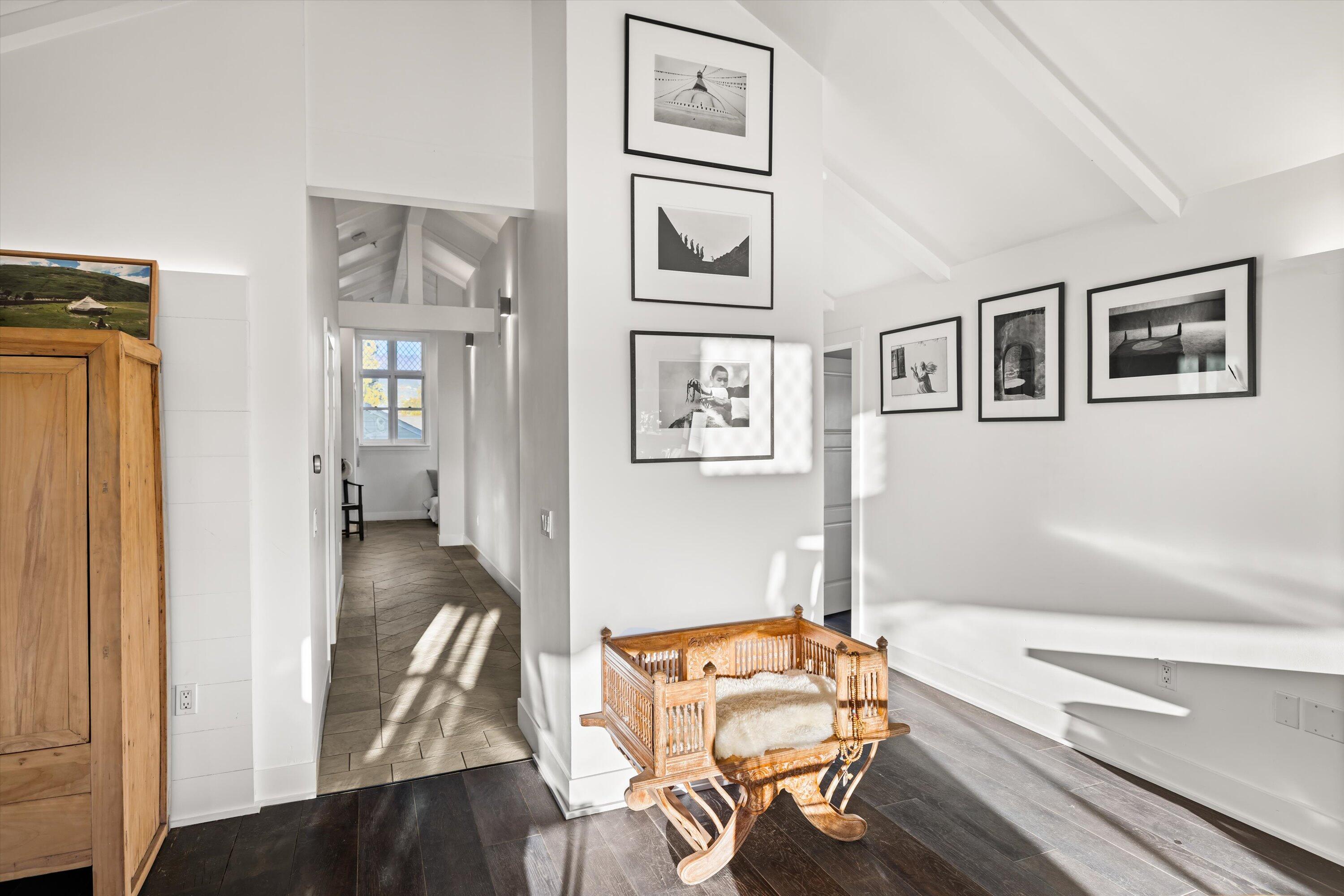 Santa Barbara, California 93101, United States, 2 Bedrooms Bedrooms, ,2 BathroomsBathrooms,Residential,Active,29197