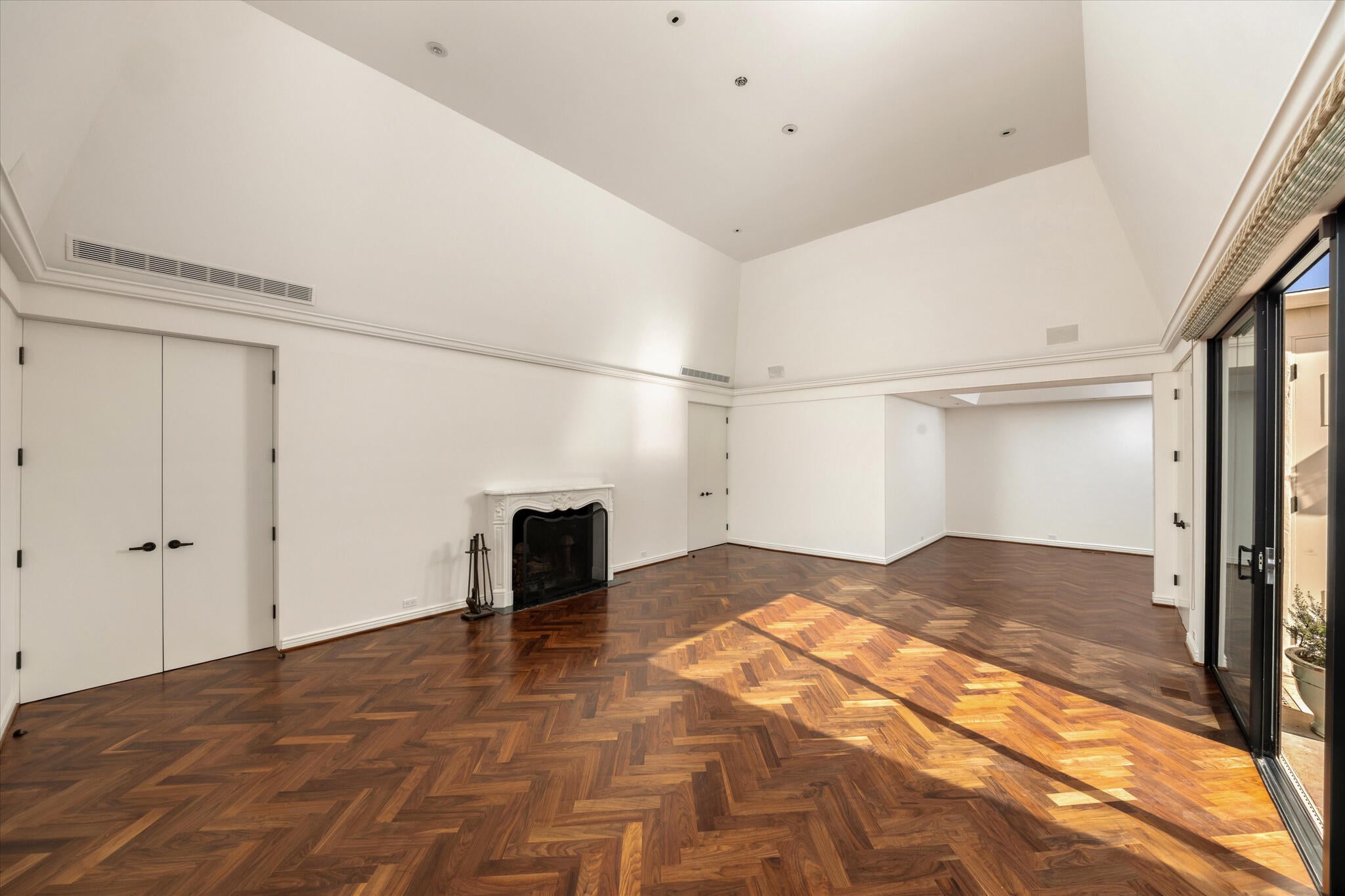 526 San Ysidro Road # A