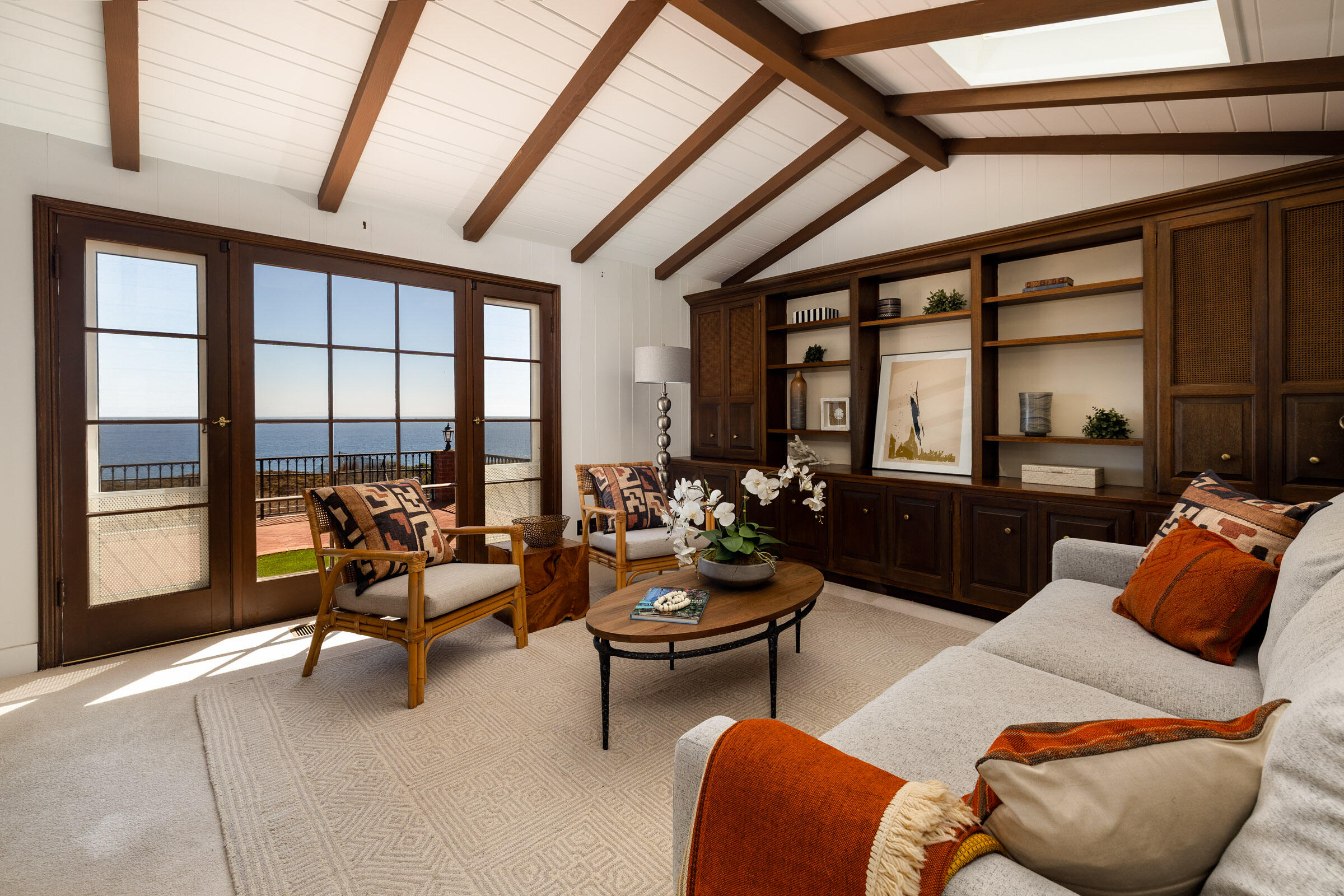 Santa Barbara, California 93110, United States, 5 Bedrooms Bedrooms, ,6 BathroomsBathrooms,Residential,Active,238319