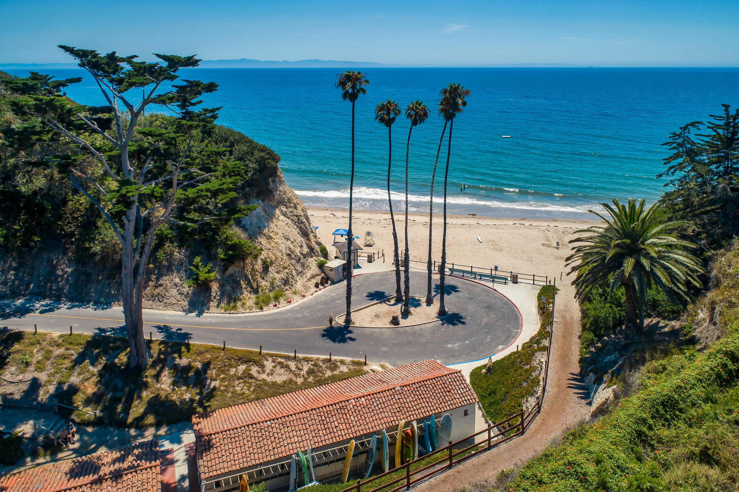 Santa Barbara, California 93110, United States, 5 Bedrooms Bedrooms, ,6 BathroomsBathrooms,Residential,Active,238319