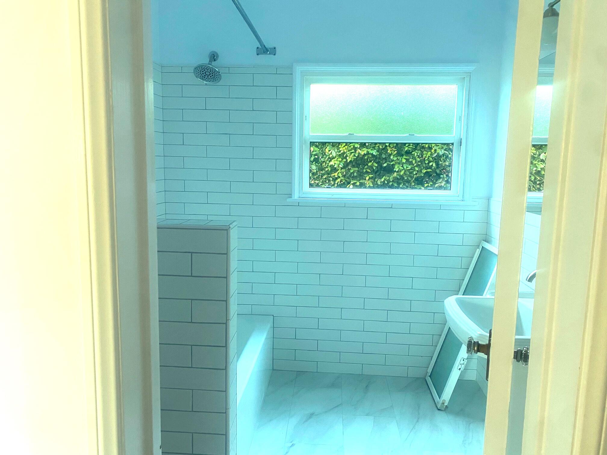 Santa Barbara, California 93105, United States, 3 Bedrooms Bedrooms, ,2 BathroomsBathrooms,Residential,Active,249490