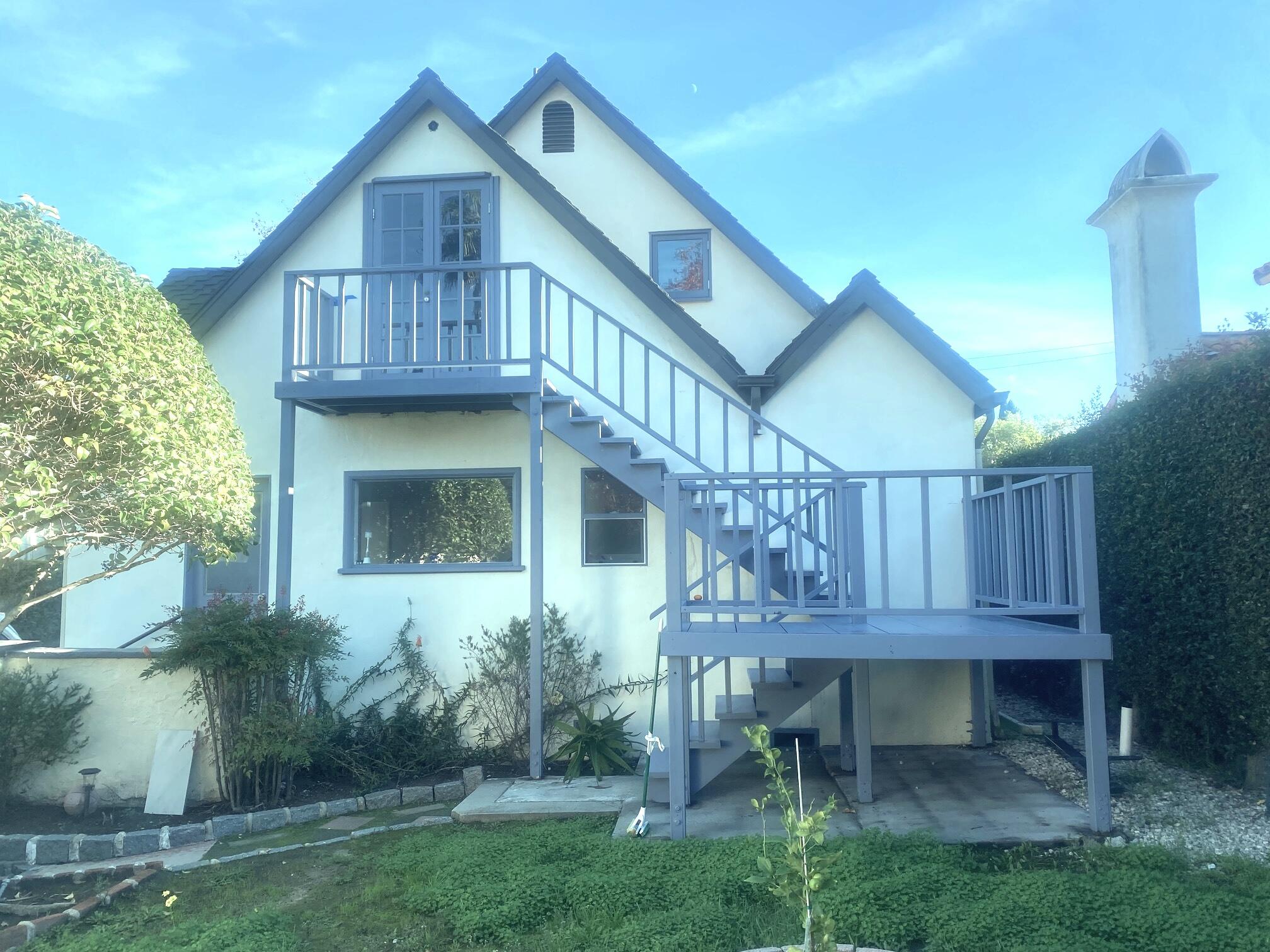 Santa Barbara, California 93105, United States, 3 Bedrooms Bedrooms, ,2 BathroomsBathrooms,Residential,Active,249490