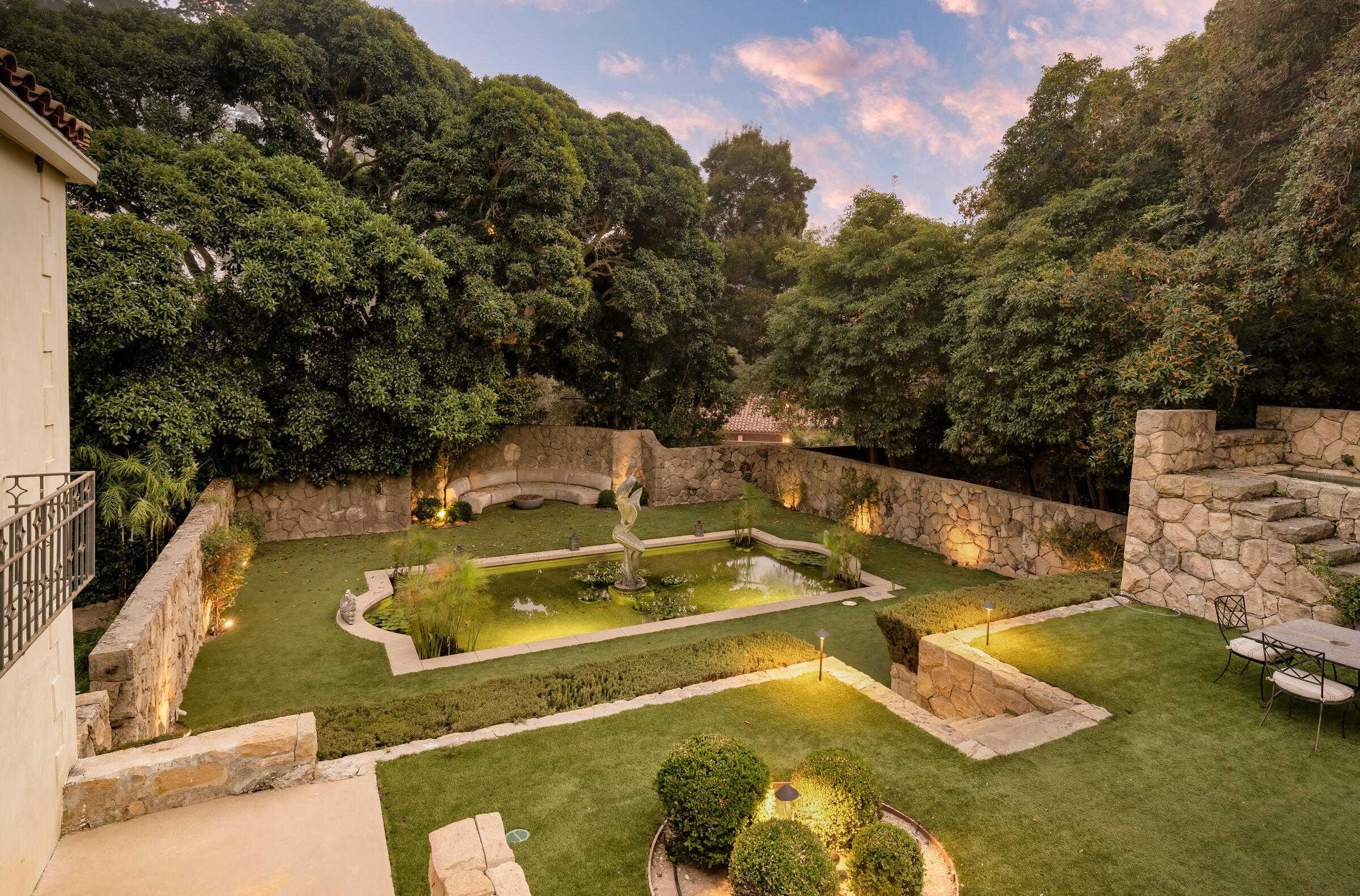 Montecito, California 93108, United States, 6 Bedrooms Bedrooms, ,8 BathroomsBathrooms,Residential,Active,9018