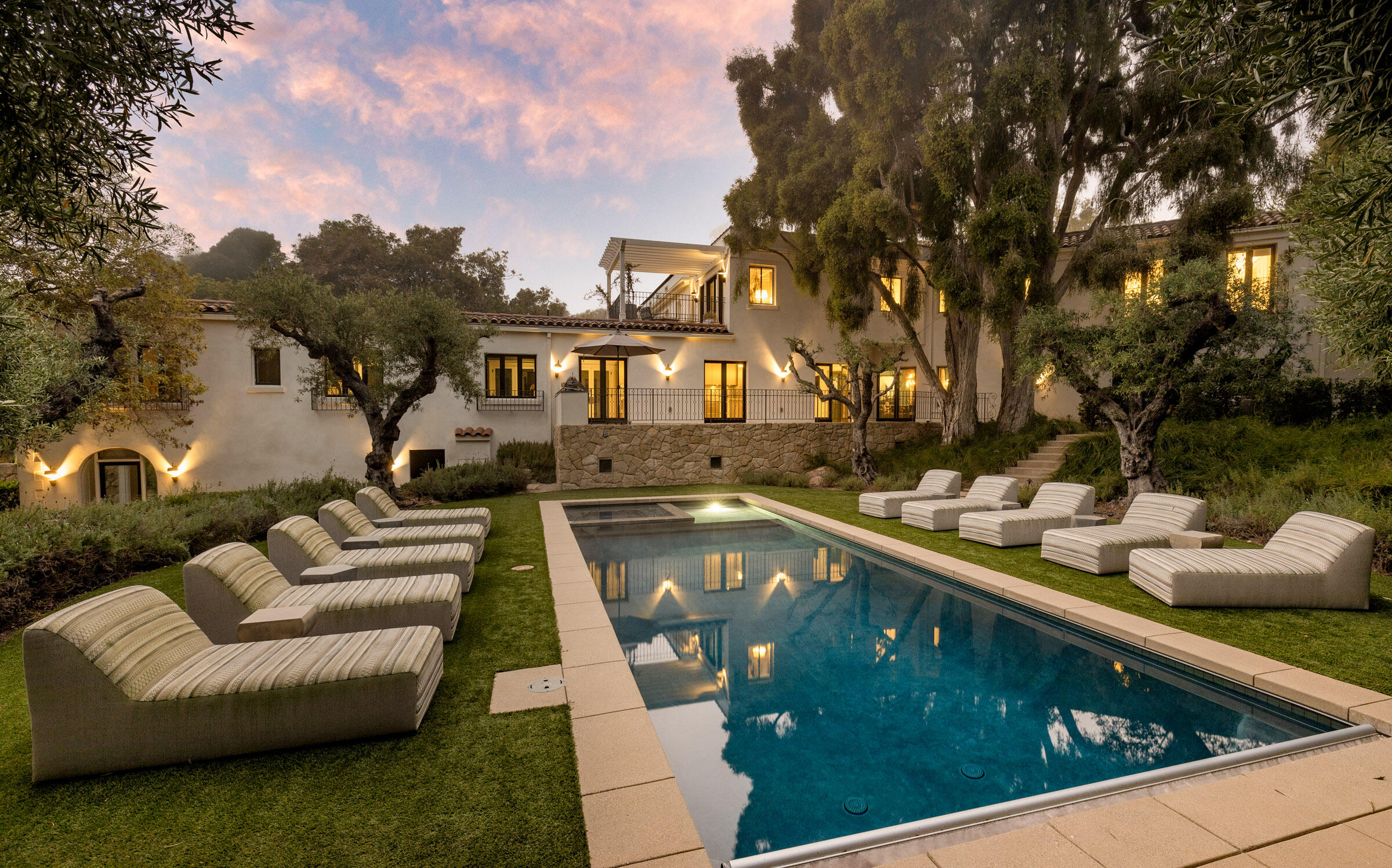Montecito, California 93108, United States, 6 Bedrooms Bedrooms, ,8 BathroomsBathrooms,Residential,Active,9018