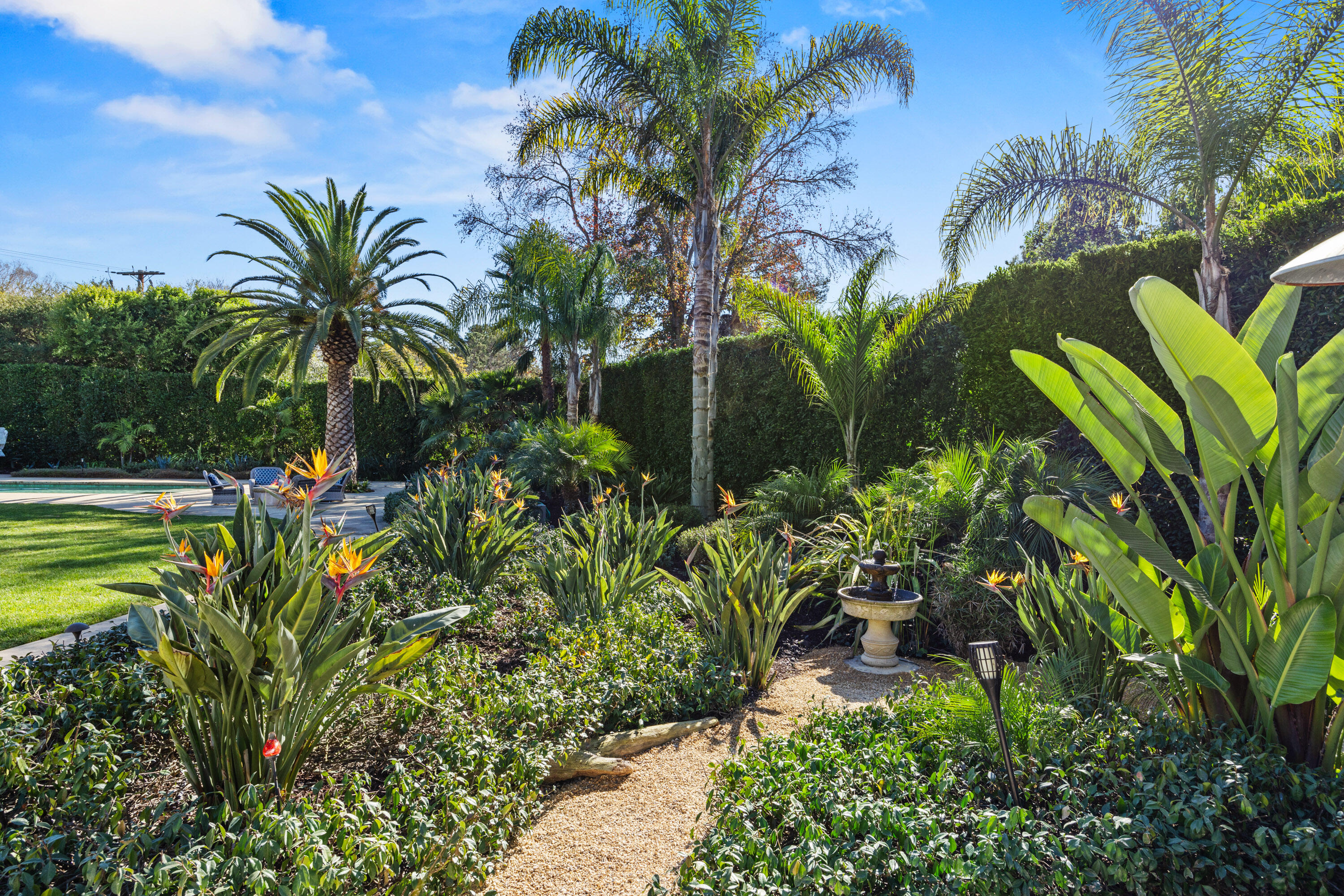 Santa Barbara, California 93110, United States, 3 Bedrooms Bedrooms, ,3 BathroomsBathrooms,Residential,Pending,14747