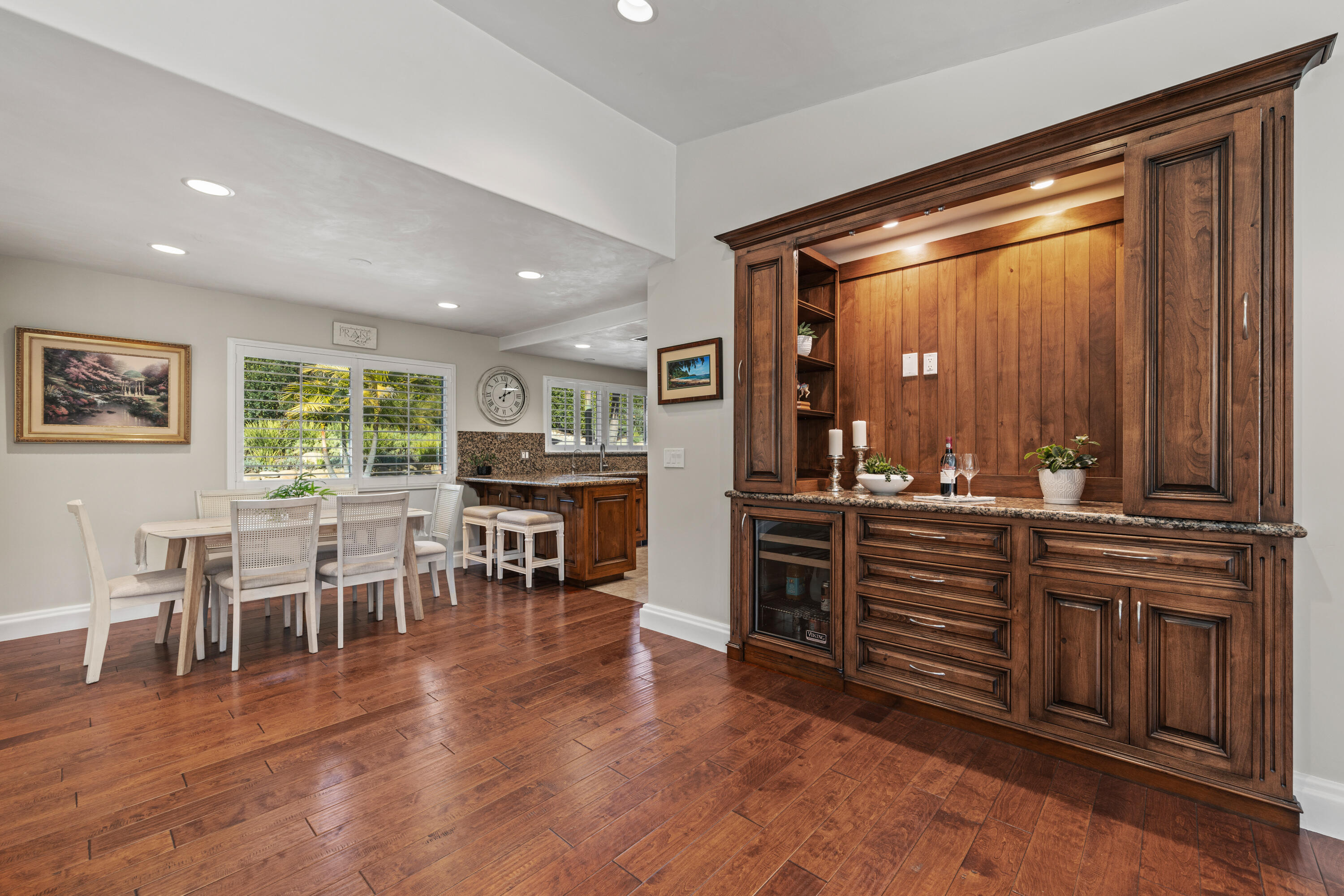 Santa Barbara, California 93110, United States, 3 Bedrooms Bedrooms, ,3 BathroomsBathrooms,Residential,Pending,14747