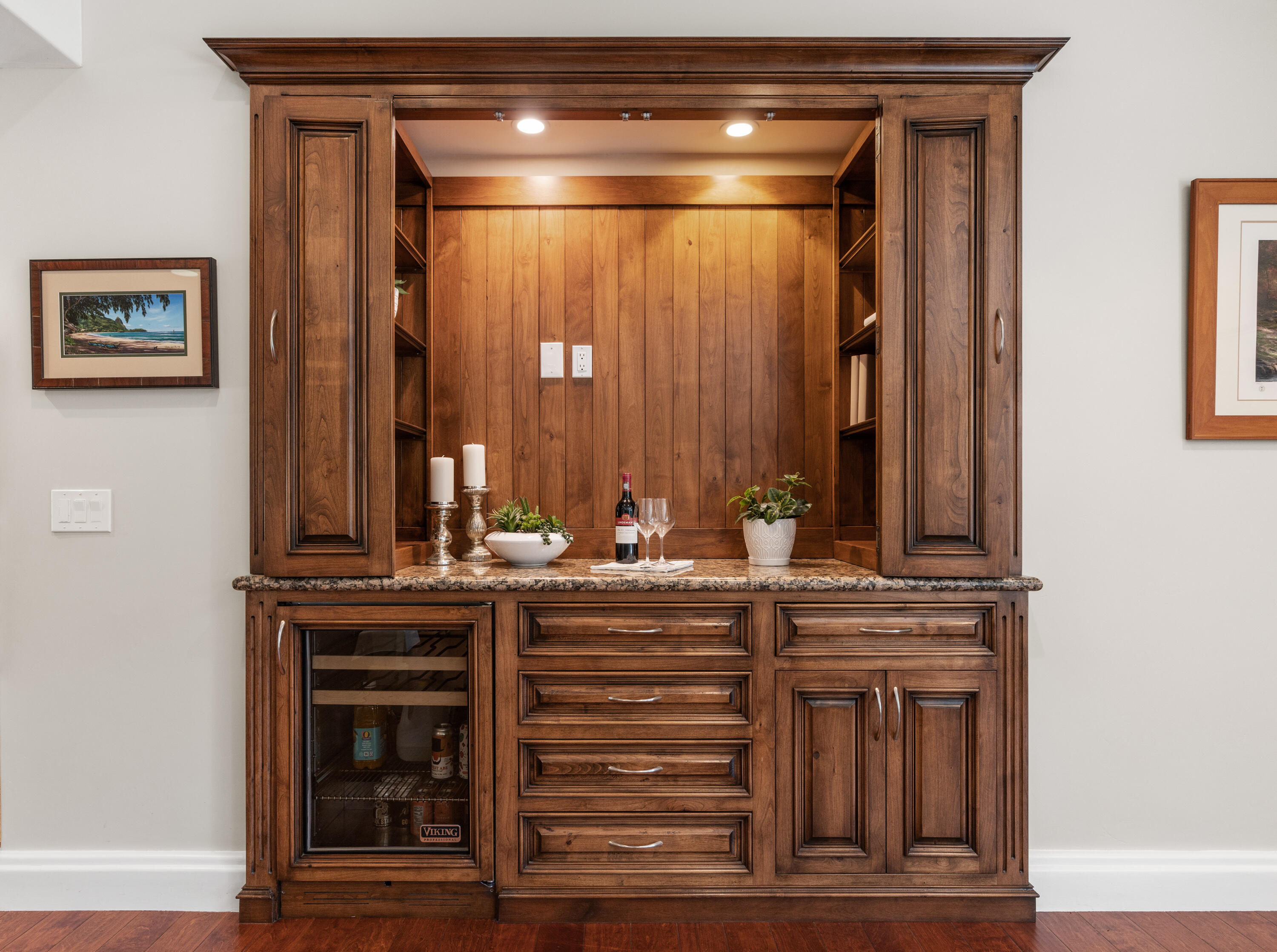 Santa Barbara, California 93110, United States, 3 Bedrooms Bedrooms, ,3 BathroomsBathrooms,Residential,Pending,14747