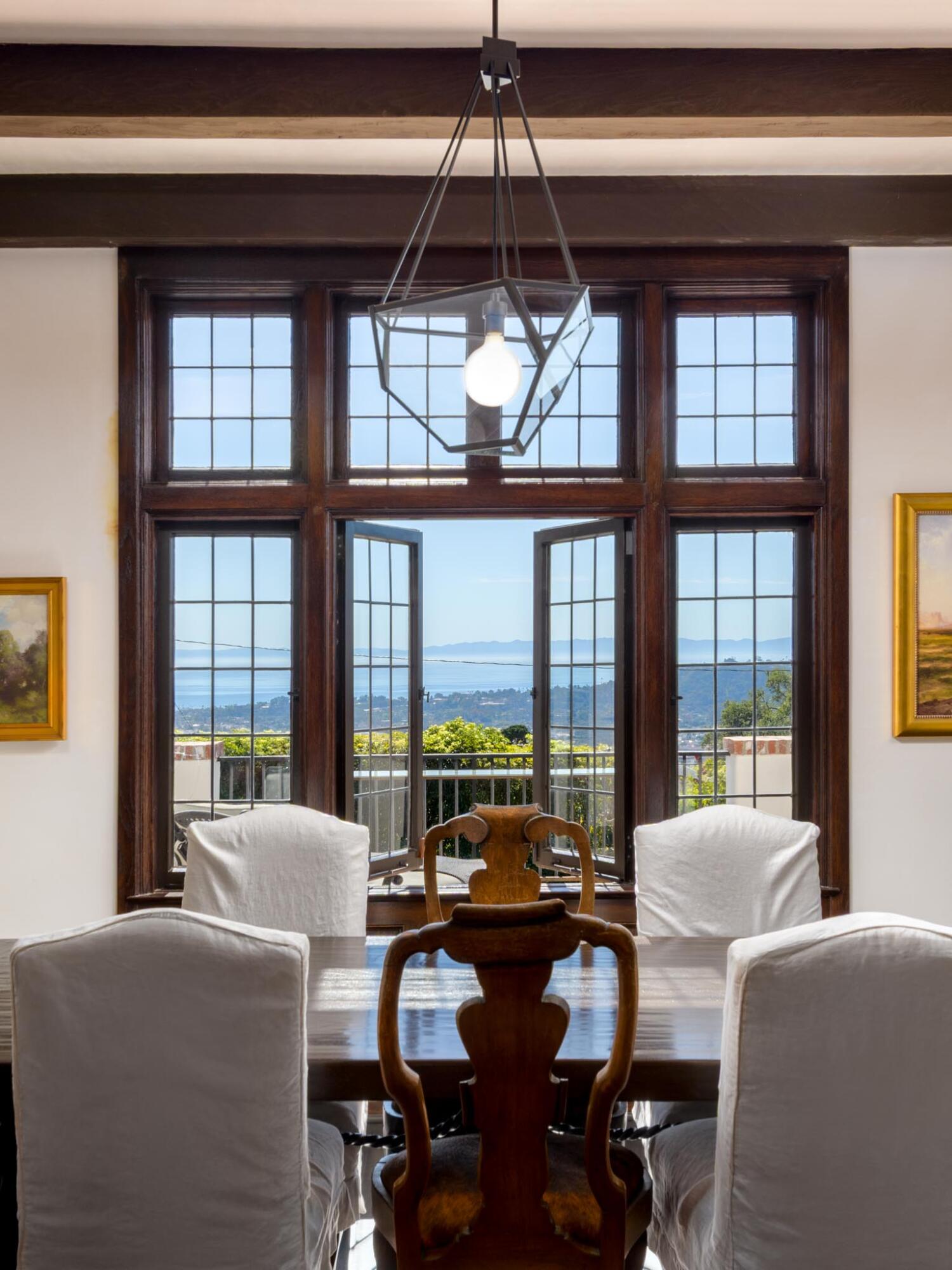 Santa Barbara, California 93103, United States, 4 Bedrooms Bedrooms, ,5 BathroomsBathrooms,Residential,Active,105602