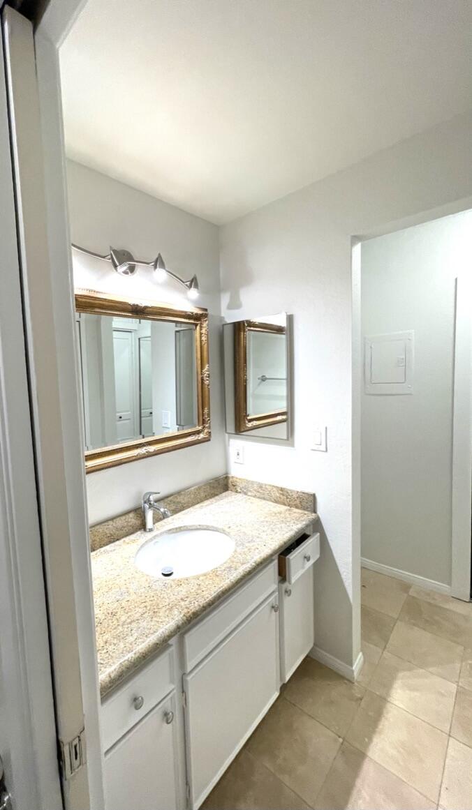 Carpinteria, California 93013, United States, 2 Bedrooms Bedrooms, ,2 BathroomsBathrooms,Residential,Active,164532