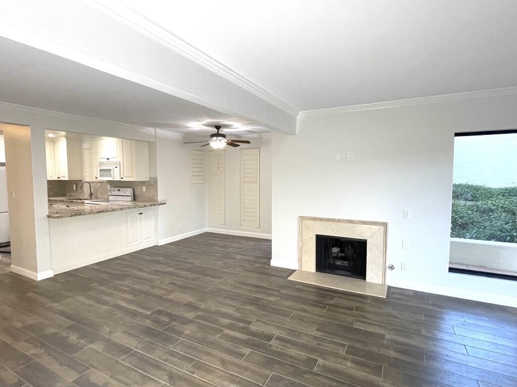Carpinteria, California 93013, United States, 2 Bedrooms Bedrooms, ,2 BathroomsBathrooms,Residential,Active,164532