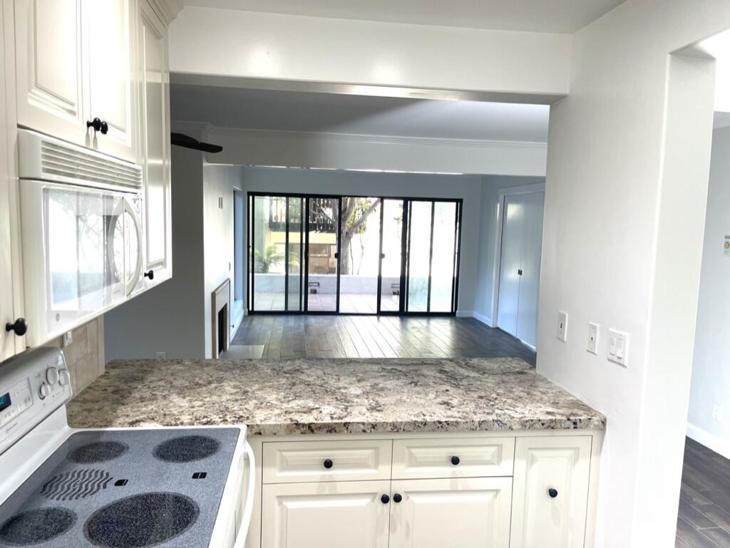 Carpinteria, California 93013, United States, 2 Bedrooms Bedrooms, ,2 BathroomsBathrooms,Residential,Active,164532