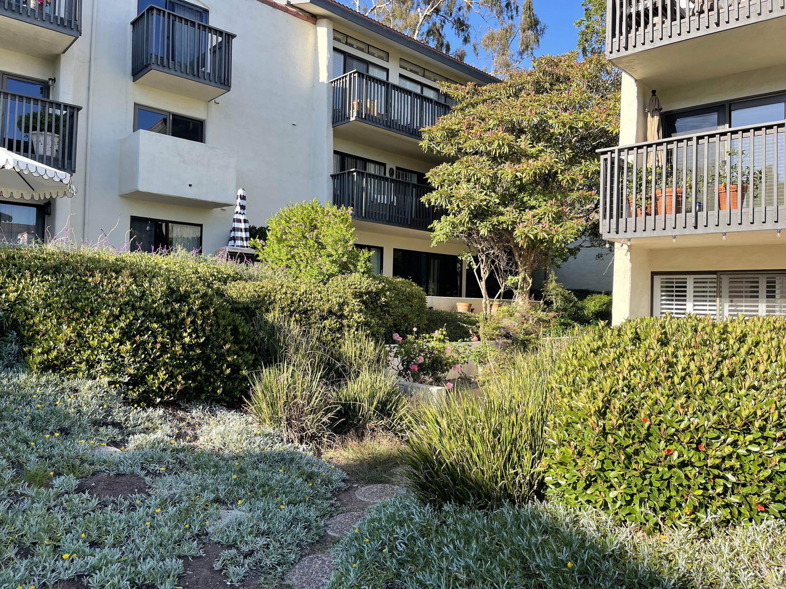 Carpinteria, California 93013, United States, 2 Bedrooms Bedrooms, ,2 BathroomsBathrooms,Residential,Active,164532