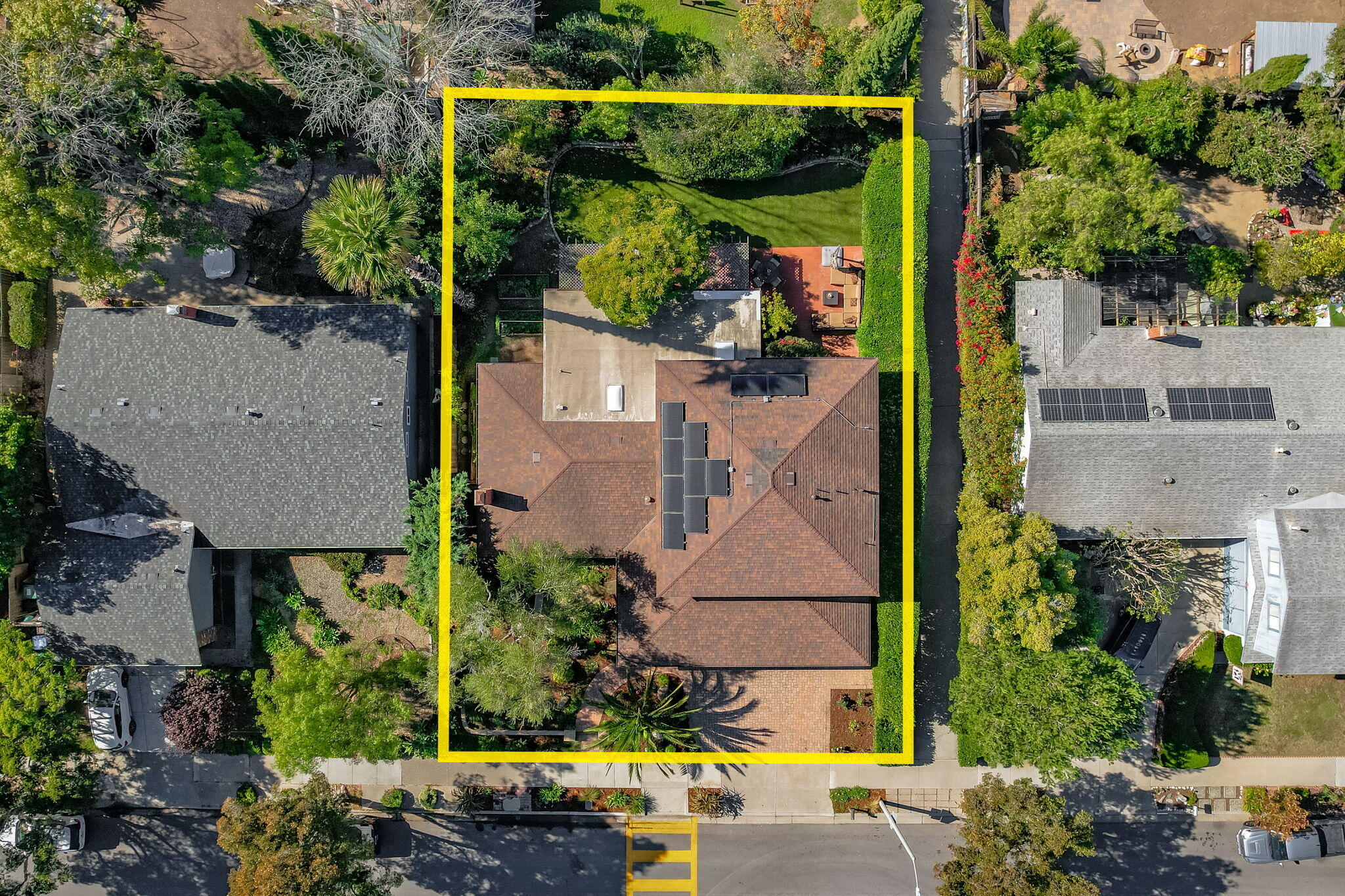 Goleta, California 93117, United States, 5 Bedrooms Bedrooms, ,3 BathroomsBathrooms,Residential,Active,243546