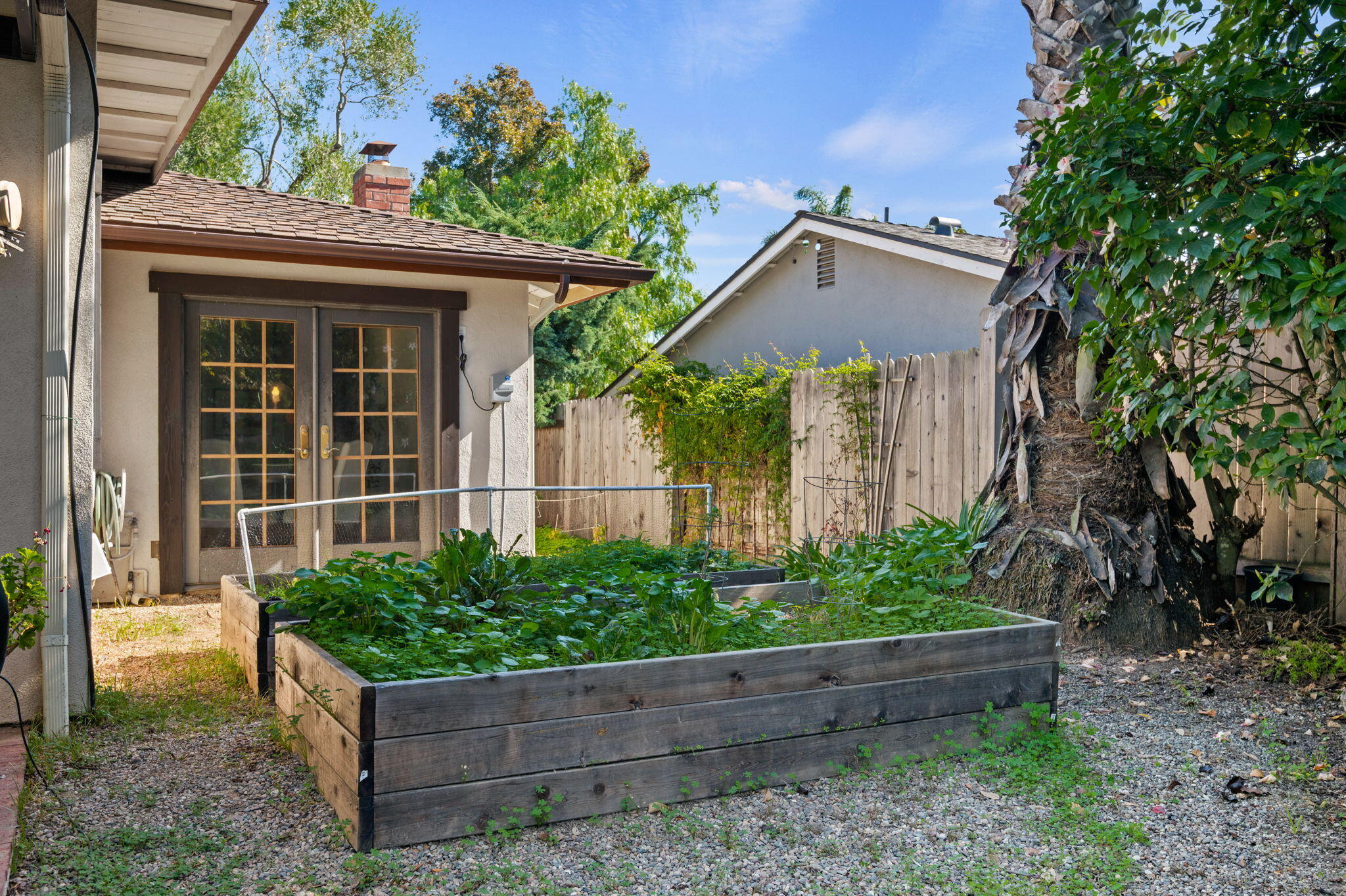 Goleta, California 93117, United States, 5 Bedrooms Bedrooms, ,3 BathroomsBathrooms,Residential,Active,243546