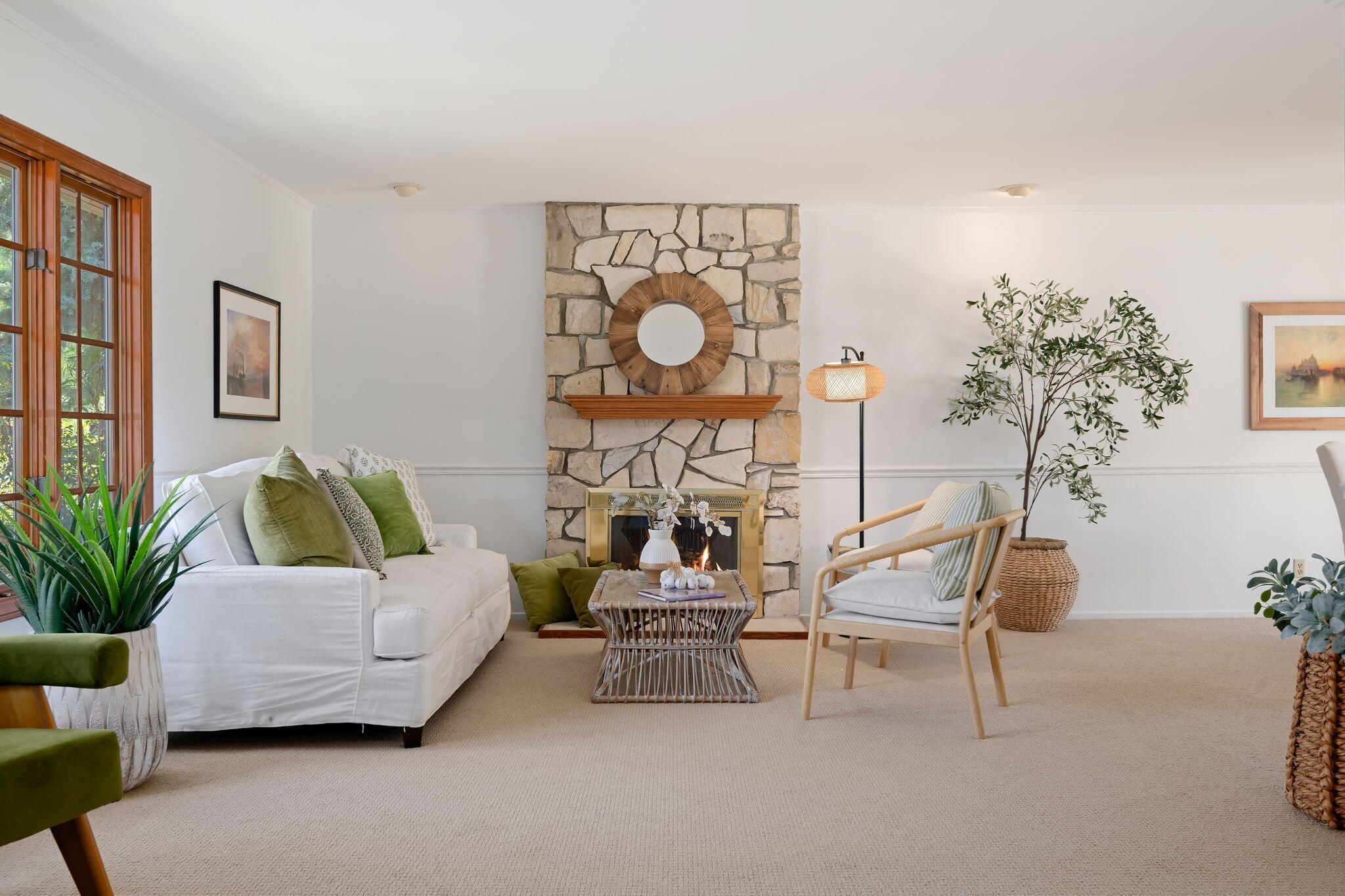 Goleta, California 93117, United States, 5 Bedrooms Bedrooms, ,3 BathroomsBathrooms,Residential,Active,243546