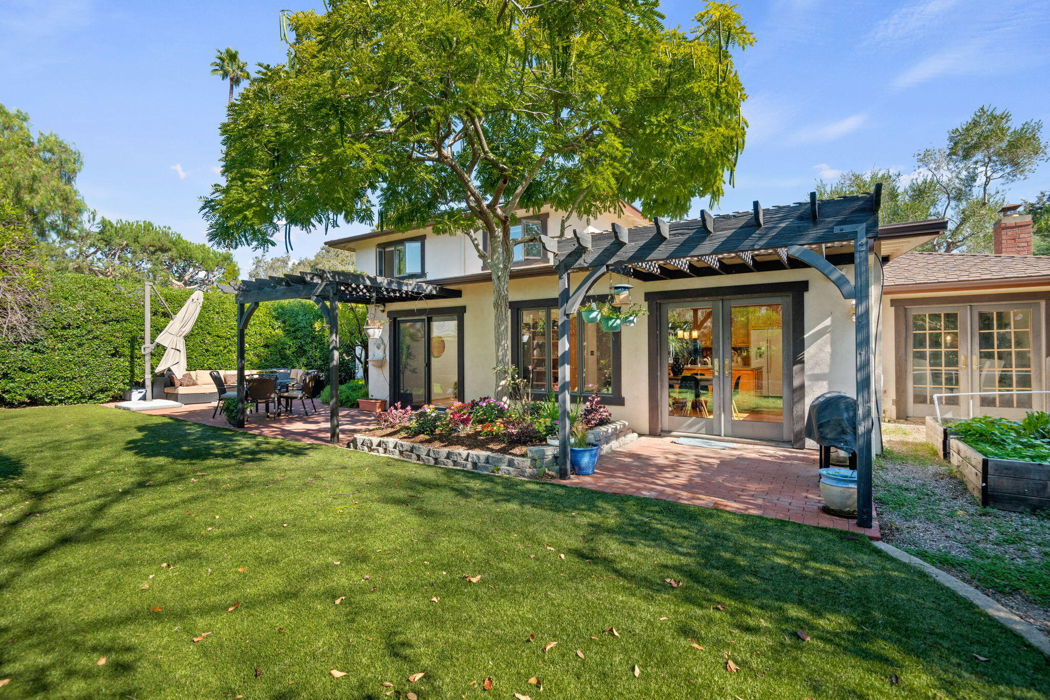 Goleta, California 93117, United States, 5 Bedrooms Bedrooms, ,3 BathroomsBathrooms,Residential,Active,243546