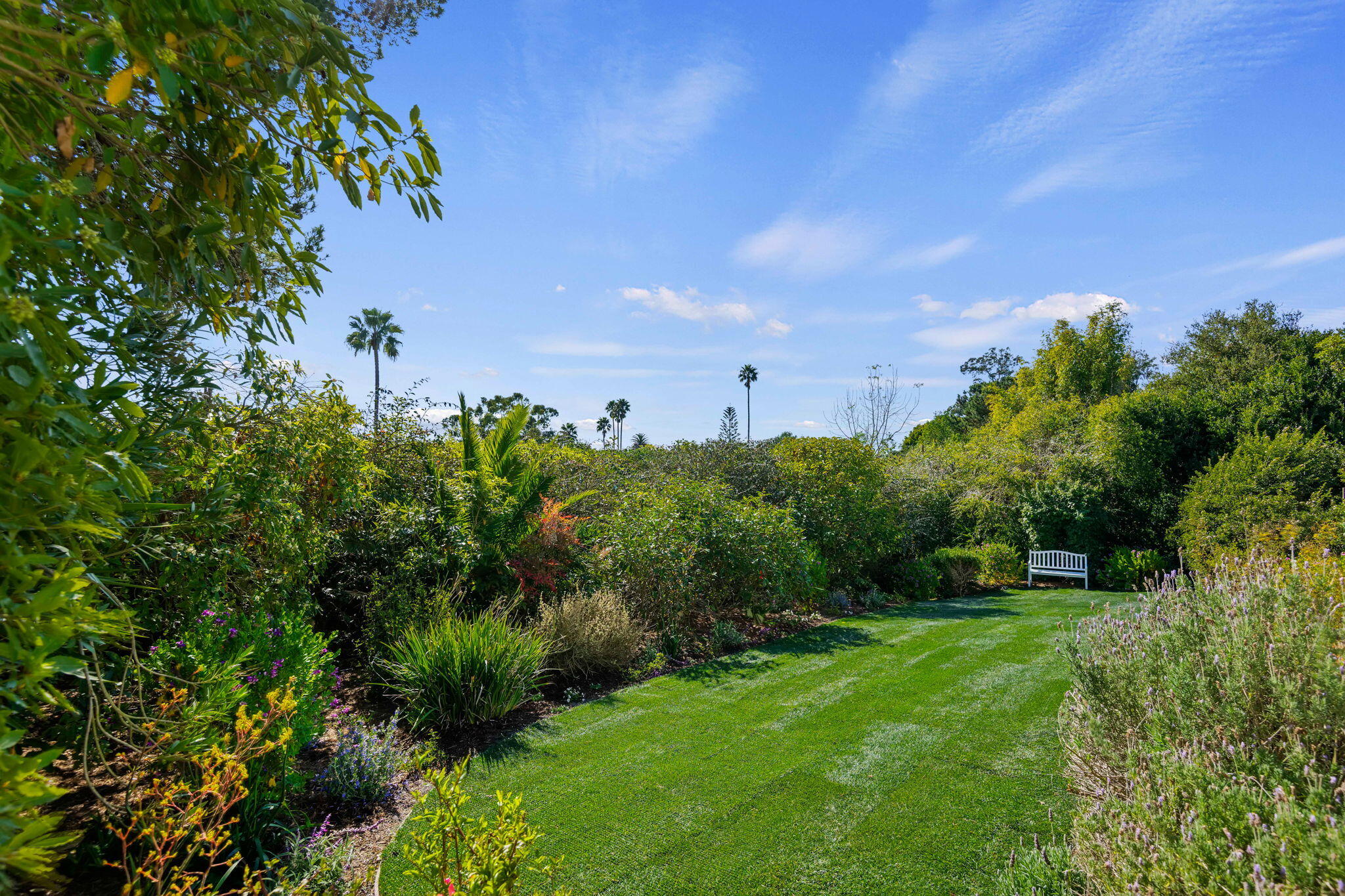 Santa Barbara, California 93109, United States, 2 Bedrooms Bedrooms, ,2 BathroomsBathrooms,Residential,Active,91835