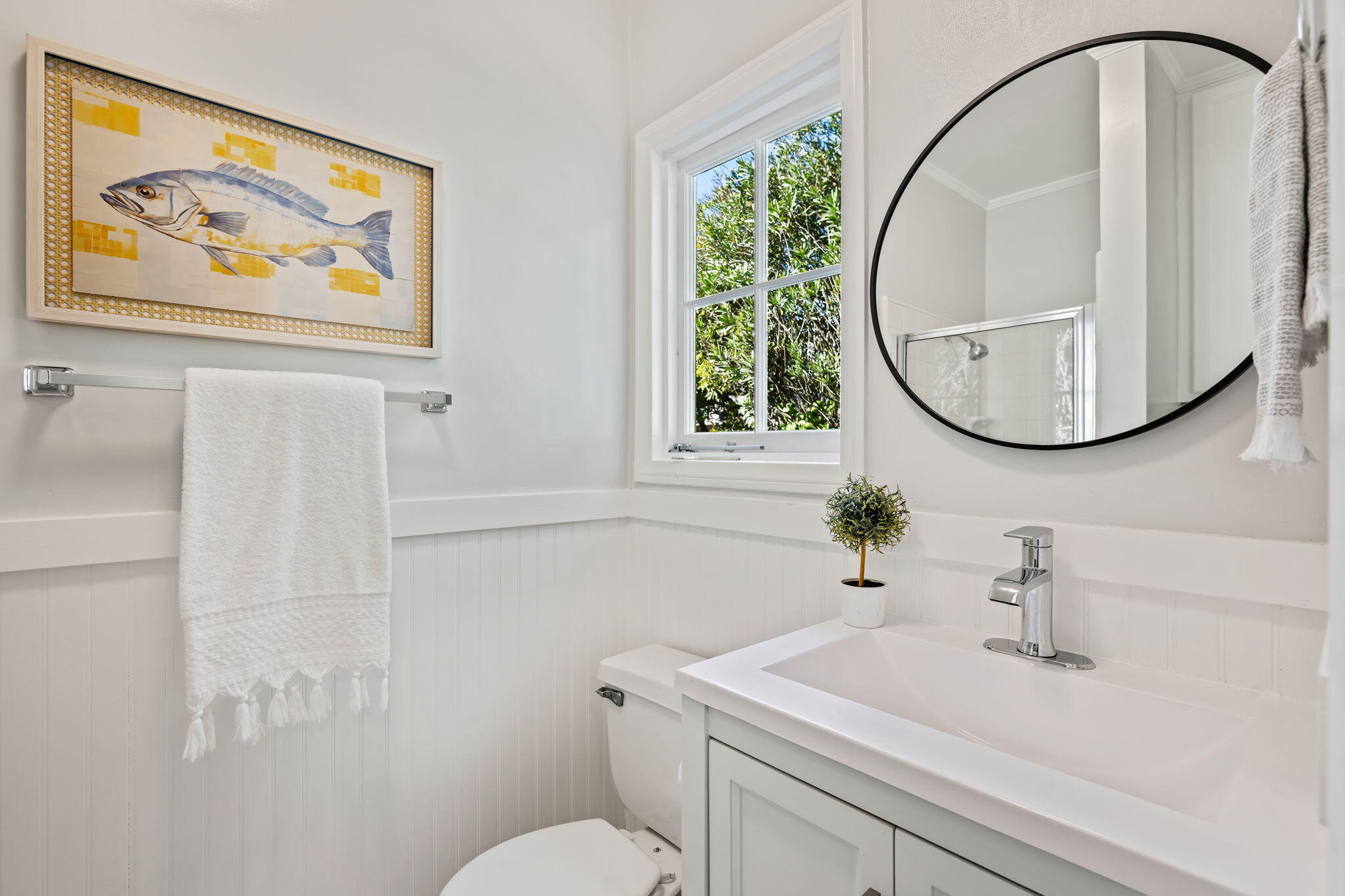 Santa Barbara, California 93109, United States, 2 Bedrooms Bedrooms, ,2 BathroomsBathrooms,Residential,Active,91835