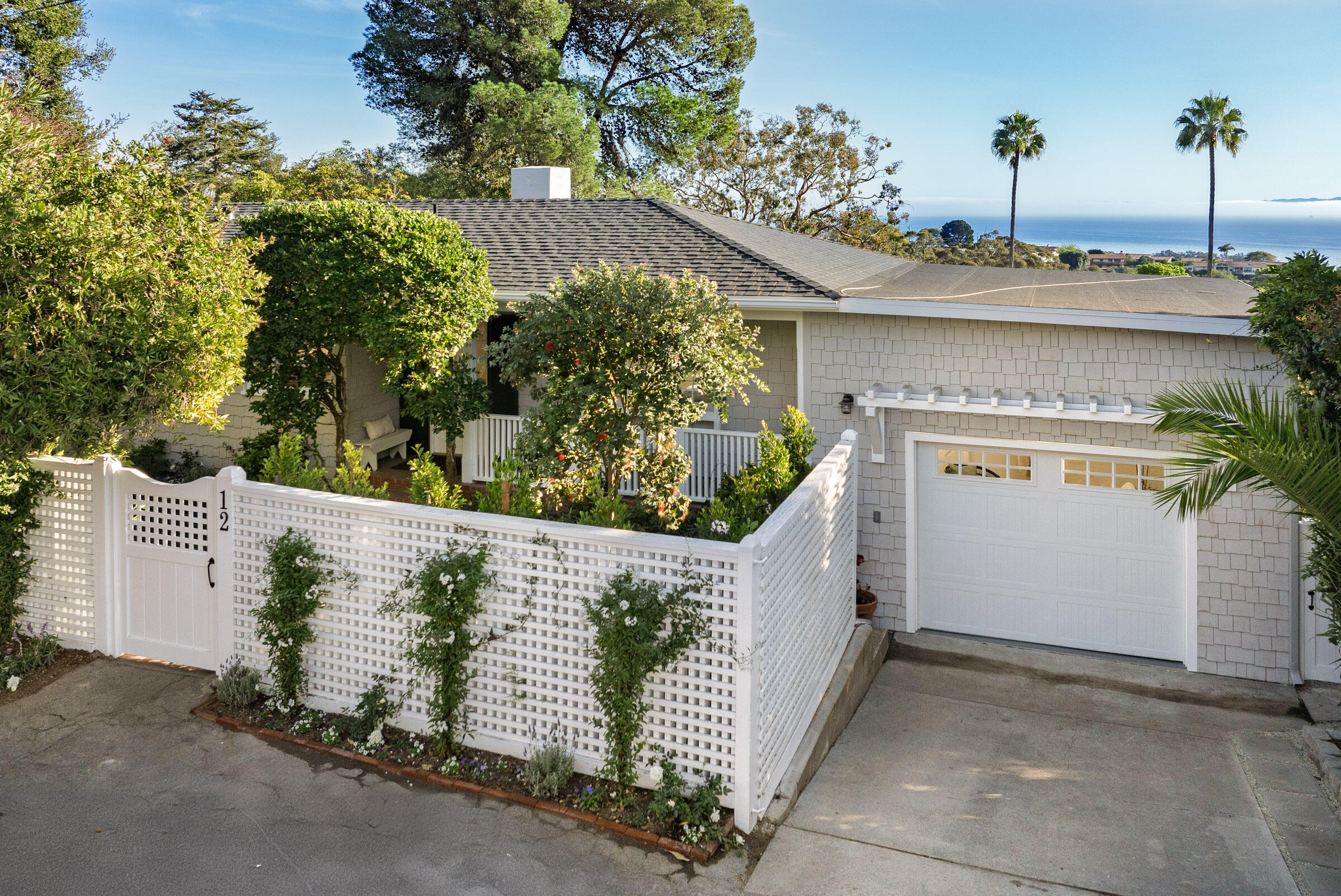 Santa Barbara, California 93109, United States, 2 Bedrooms Bedrooms, ,2 BathroomsBathrooms,Residential,Active,91835