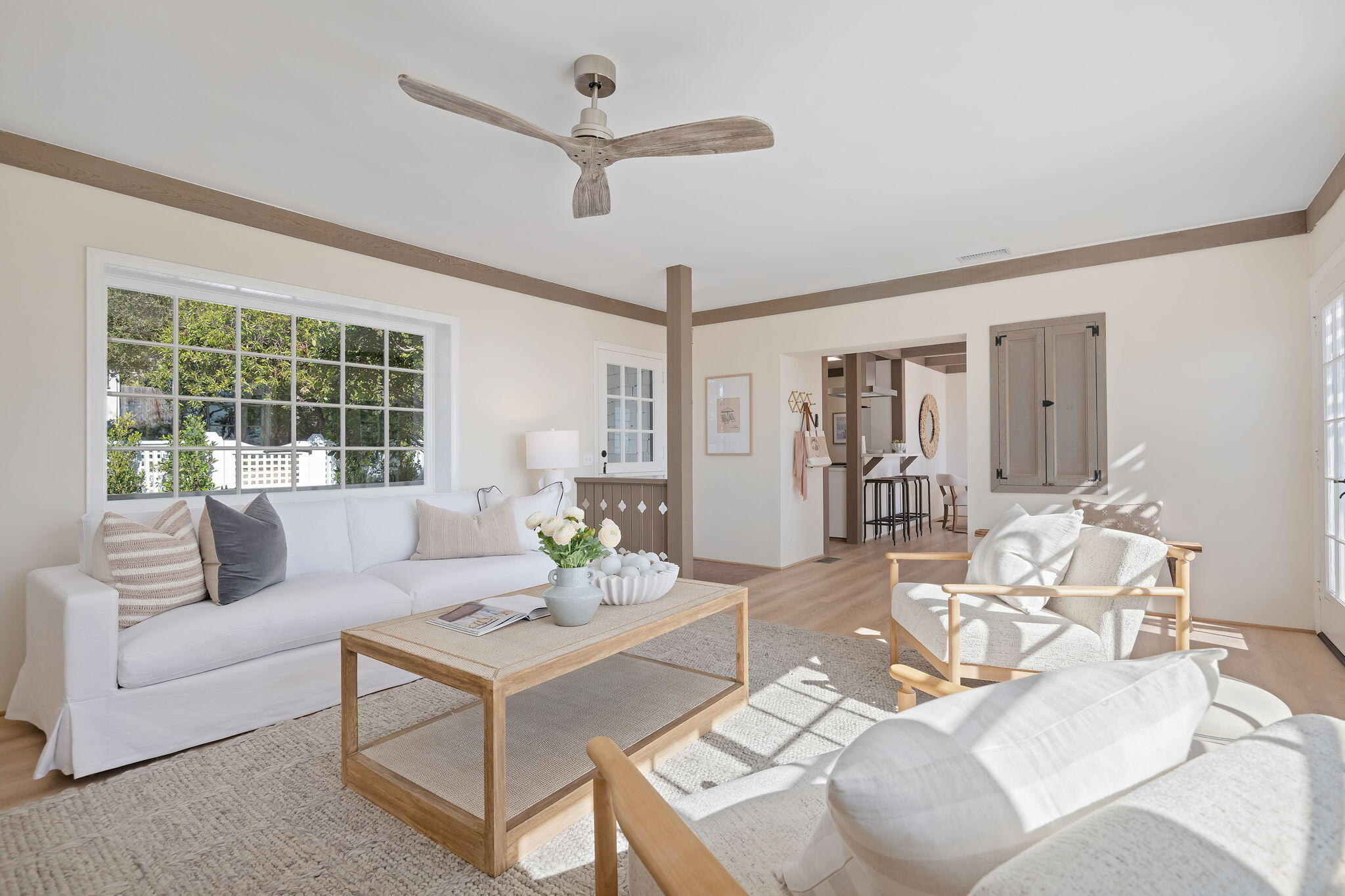 Santa Barbara, California 93109, United States, 2 Bedrooms Bedrooms, ,2 BathroomsBathrooms,Residential,Active,91835