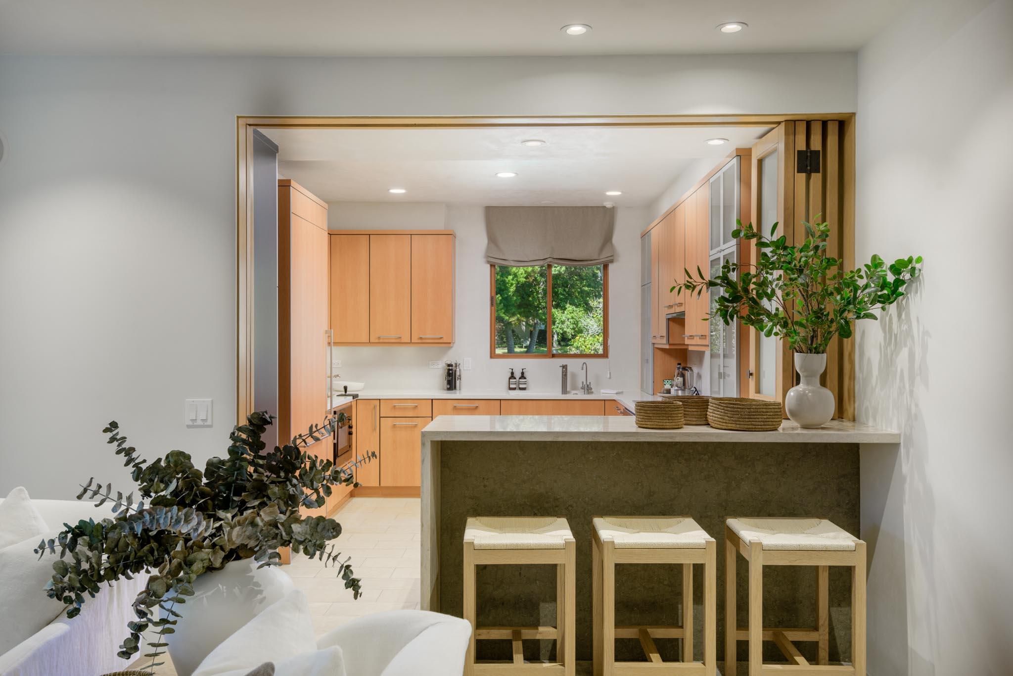 Santa Barbara, California 93108, United States, 2 Bedrooms Bedrooms, ,2 BathroomsBathrooms,Residential,Active,207707