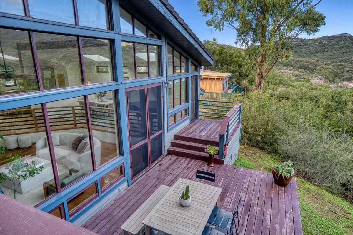 Santa Barbara, California 93105, United States, 3 Bedrooms Bedrooms, ,3 BathroomsBathrooms,Residential,Active,247199