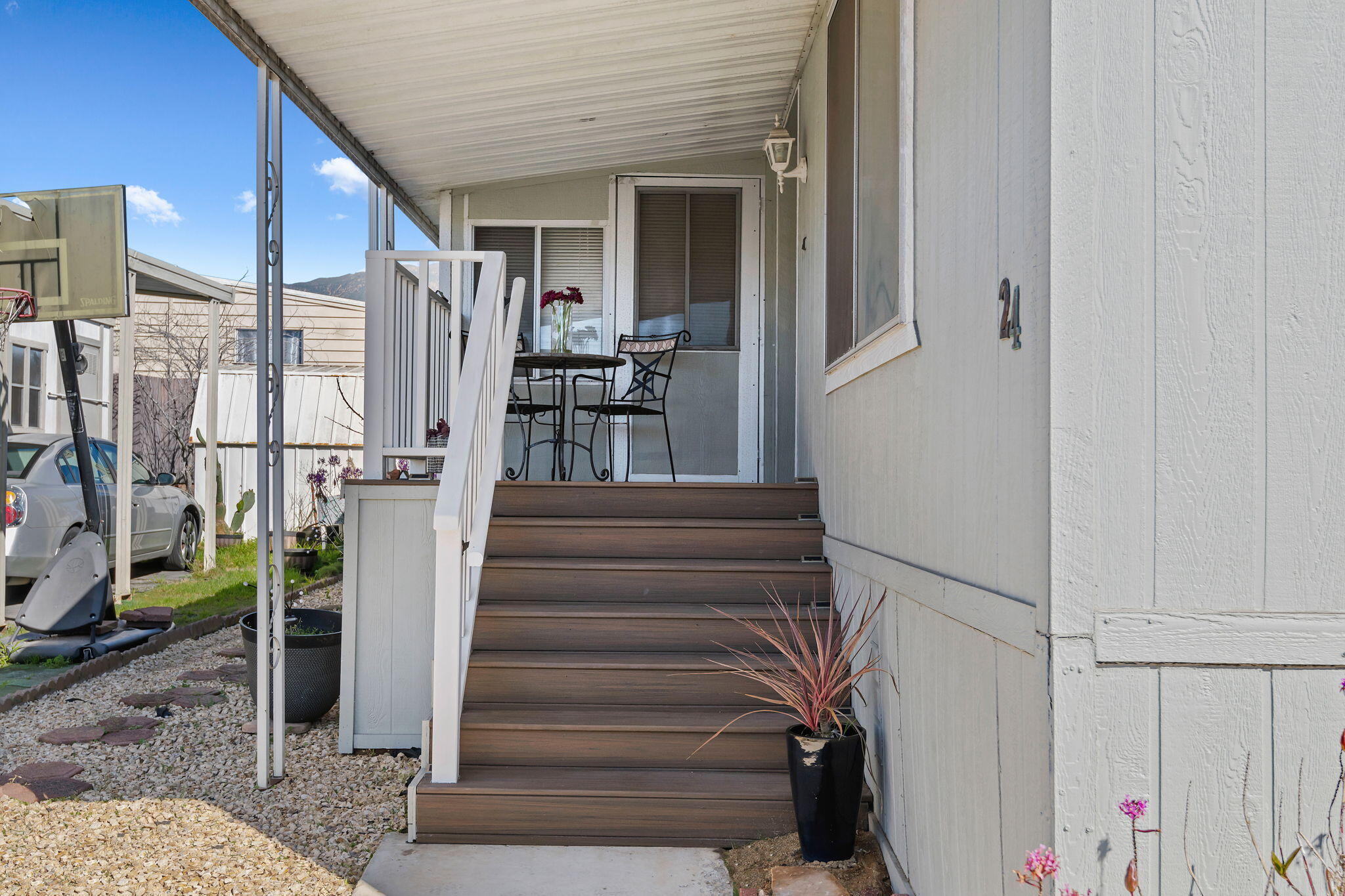 3950 Via Real Spc 24