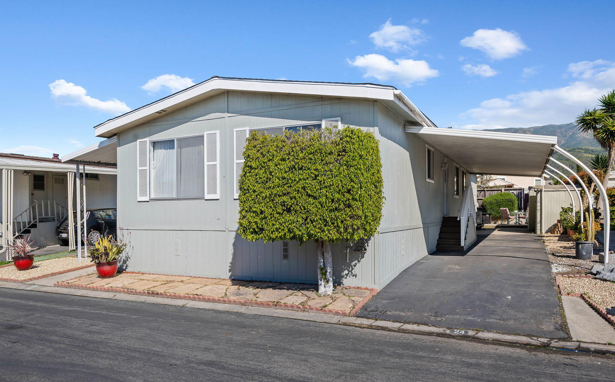 3950 Via Real Spc 24