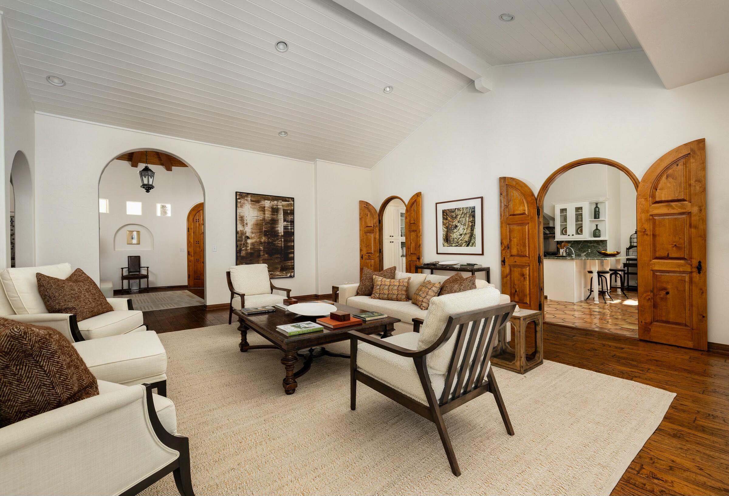 Santa Barbara, California 93108, United States, 4 Bedrooms Bedrooms, ,5 BathroomsBathrooms,Residential,Active,104618