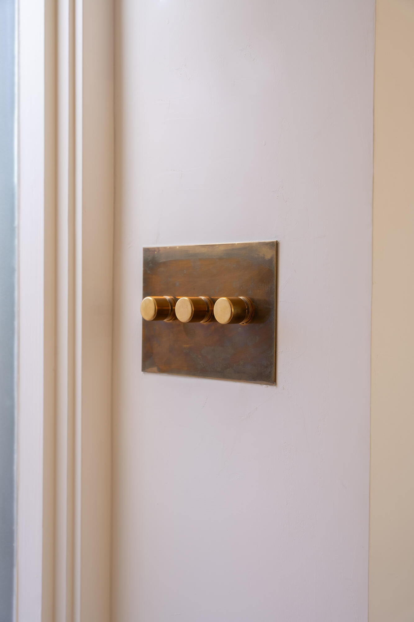 Santa Barbara, California 93108, United States, 2 Bedrooms Bedrooms, ,3 BathroomsBathrooms,Residential,Coming Soon,204468