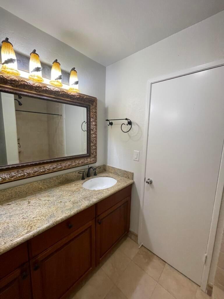 Carpinteria, California 93013, United States, 2 Bedrooms Bedrooms, ,2 BathroomsBathrooms,Residential,Active,215324