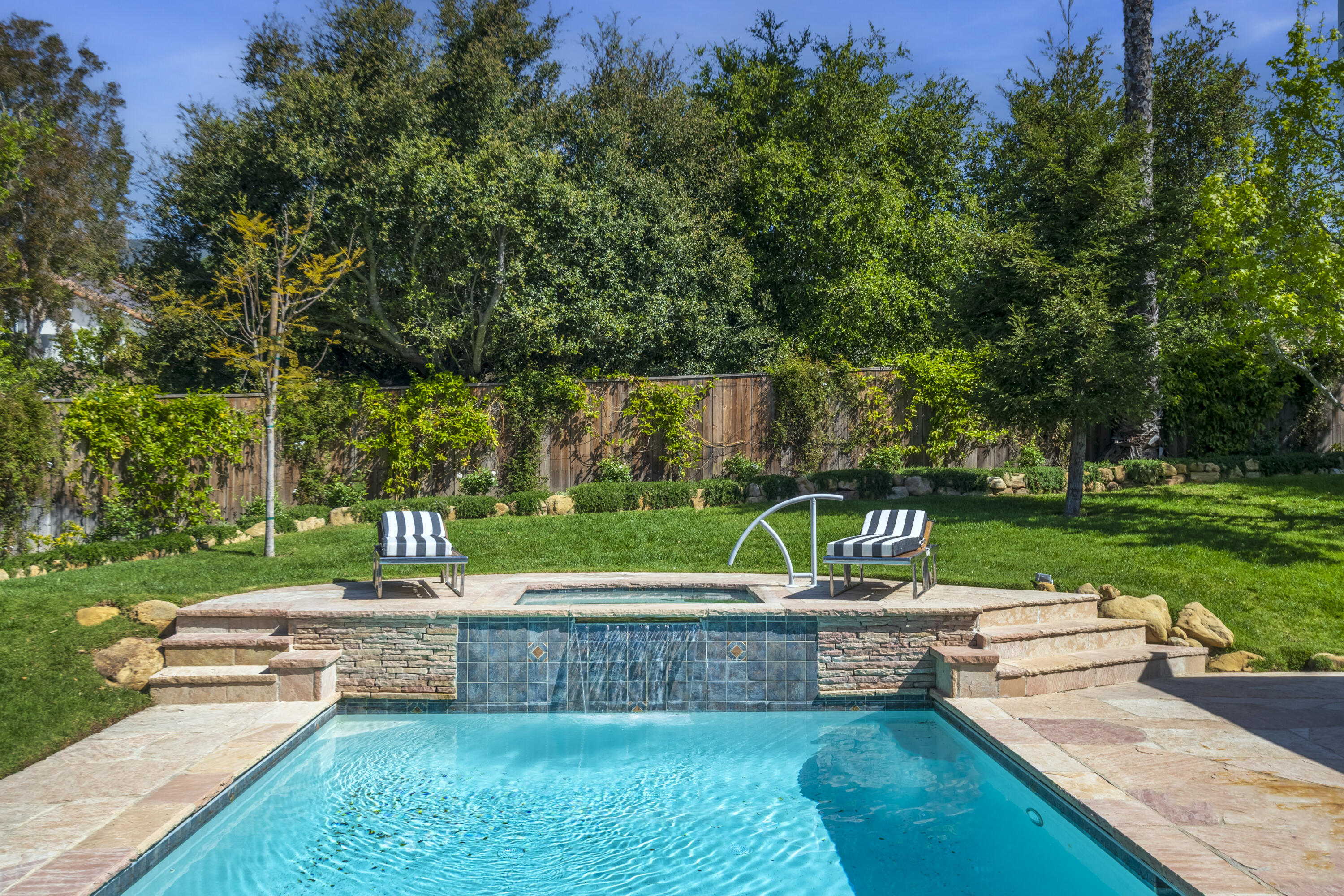 Santa Barbara, California 93111, United States, 5 Bedrooms Bedrooms, ,4 BathroomsBathrooms,Residential,Active,106782