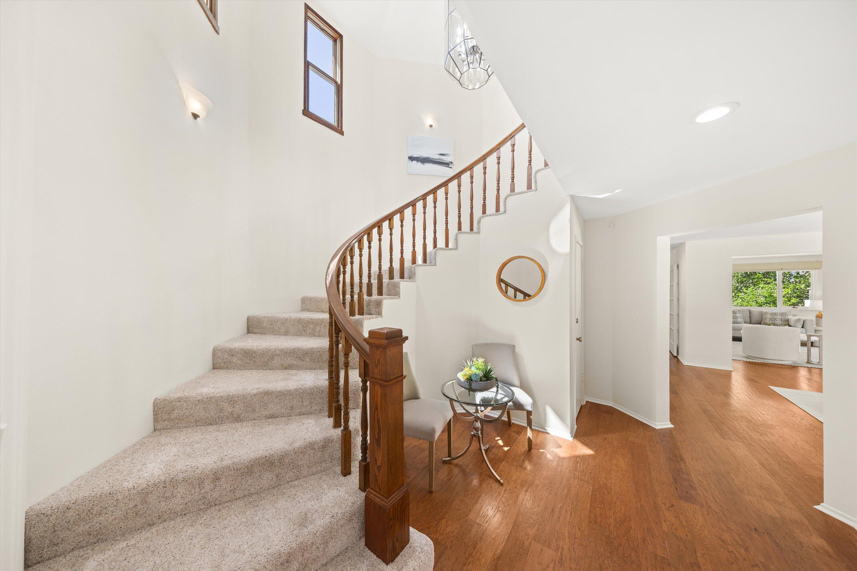 Santa Barbara, California 93111, United States, 5 Bedrooms Bedrooms, ,4 BathroomsBathrooms,Residential,Active,106782