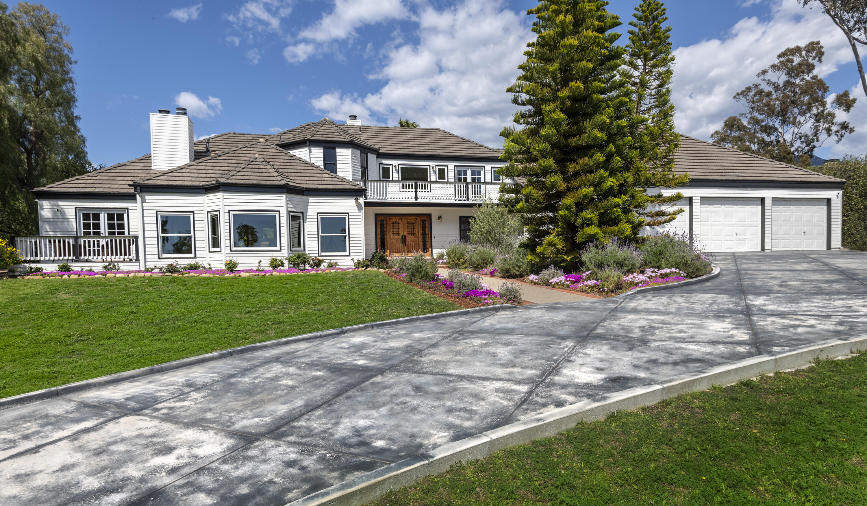 Santa Barbara, California 93111, United States, 5 Bedrooms Bedrooms, ,4 BathroomsBathrooms,Residential,Active,106782