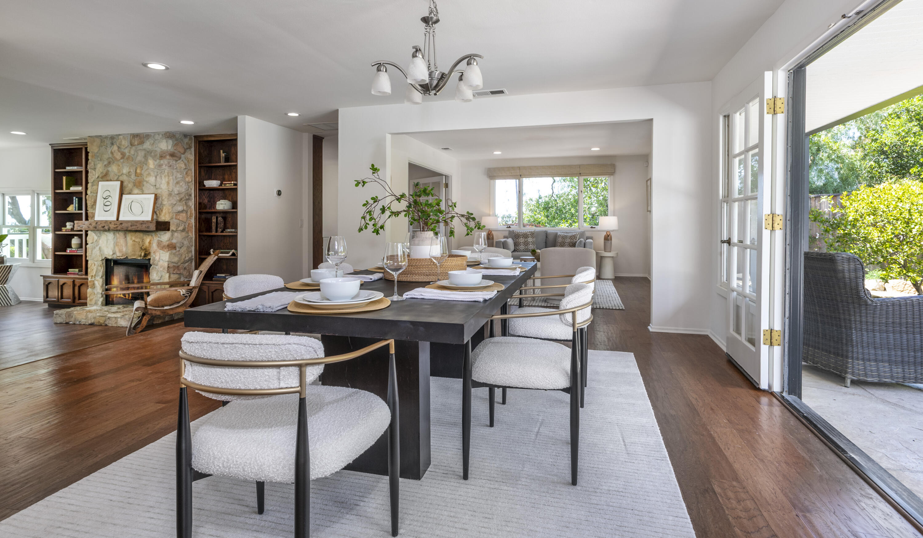 Santa Barbara, California 93111, United States, 5 Bedrooms Bedrooms, ,4 BathroomsBathrooms,Residential,Active,106782