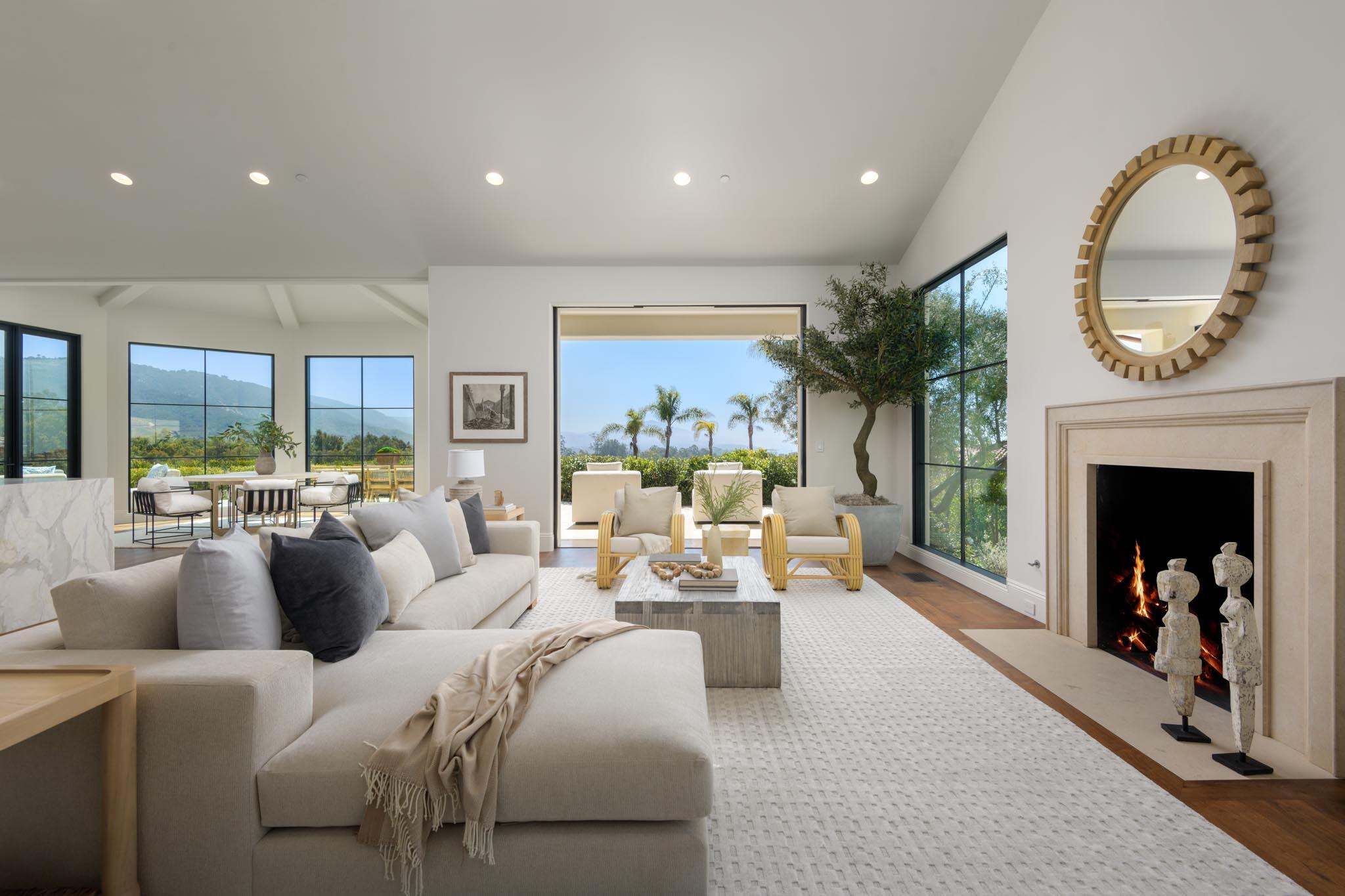 Summerland, California 93067, United States, 6 Bedrooms Bedrooms, ,9 BathroomsBathrooms,Residential,Active,125192