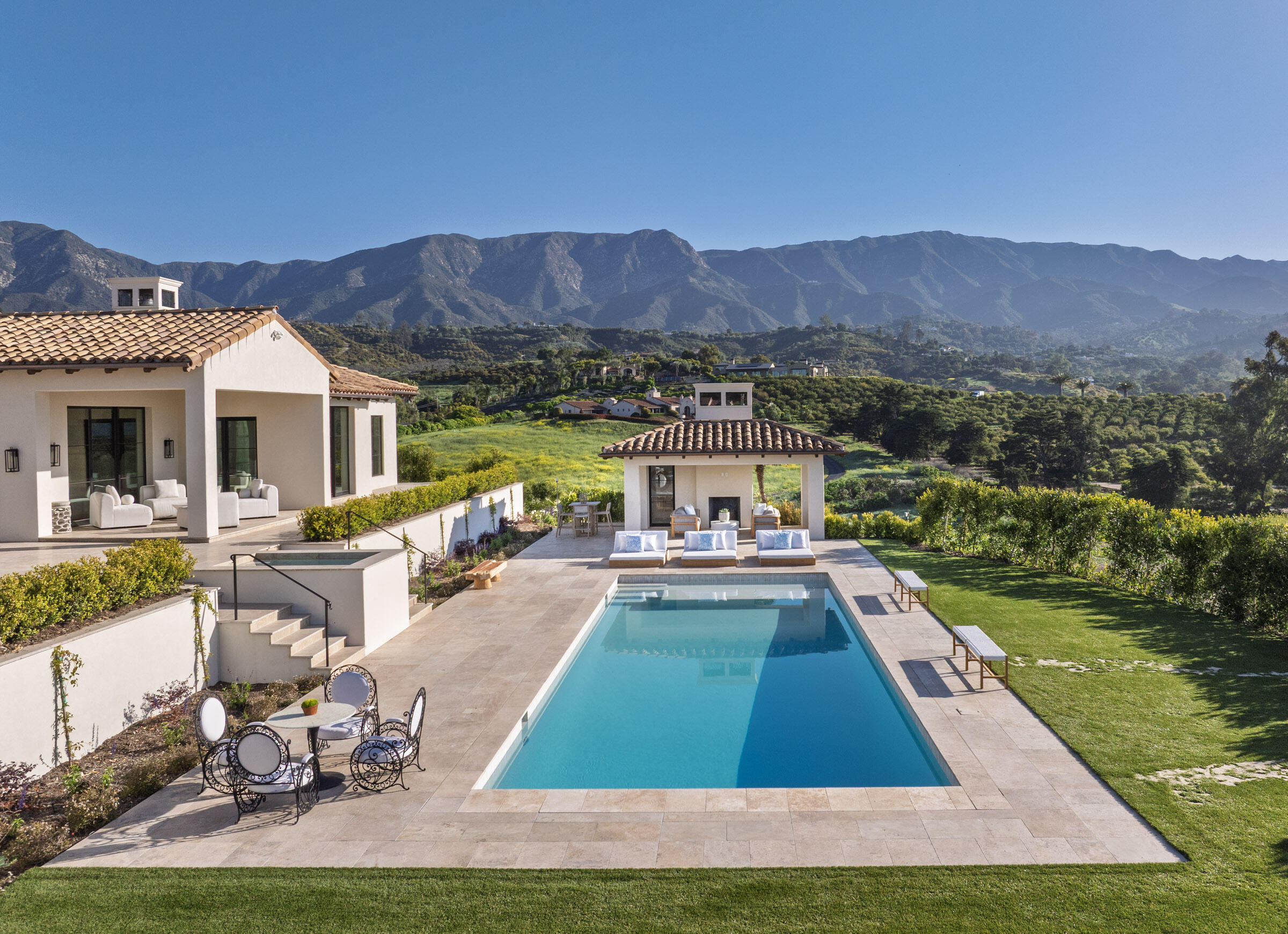 Summerland, California 93067, United States, 6 Bedrooms Bedrooms, ,9 BathroomsBathrooms,Residential,Active,125192