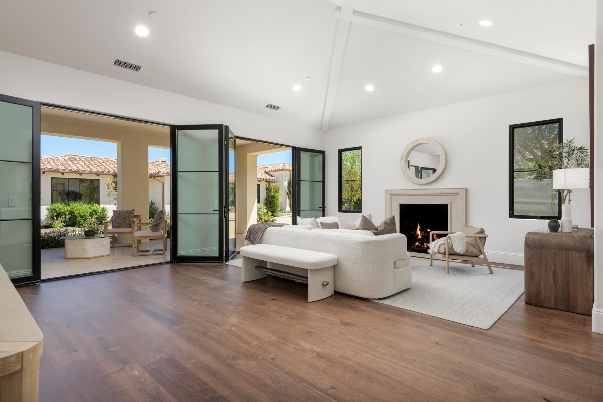 Summerland, California 93067, United States, 6 Bedrooms Bedrooms, ,9 BathroomsBathrooms,Residential,Active,125192