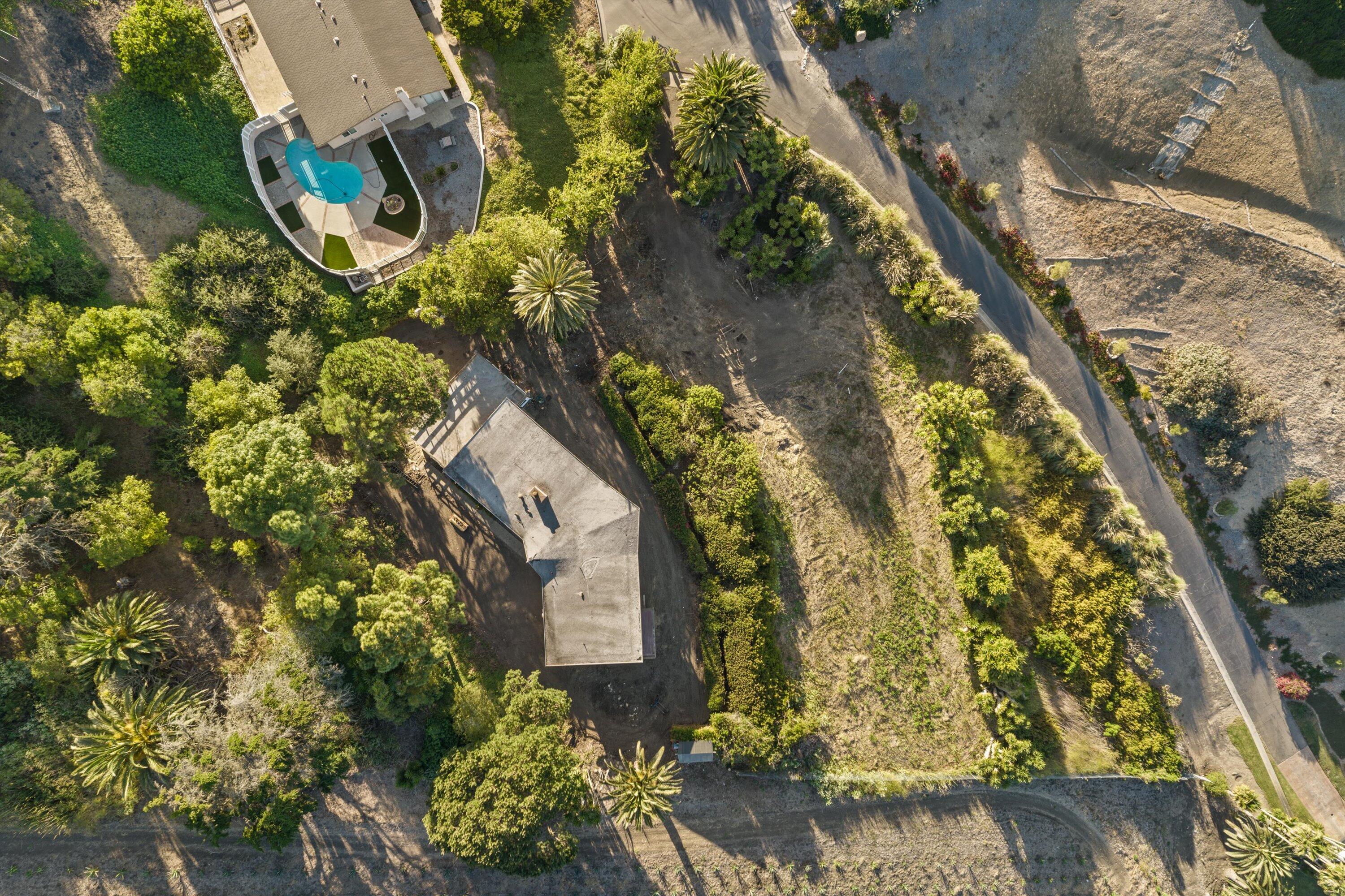 Santa Barbara, California 93109, United States, 3 Bedrooms Bedrooms, ,4 BathroomsBathrooms,Residential,Active,163109