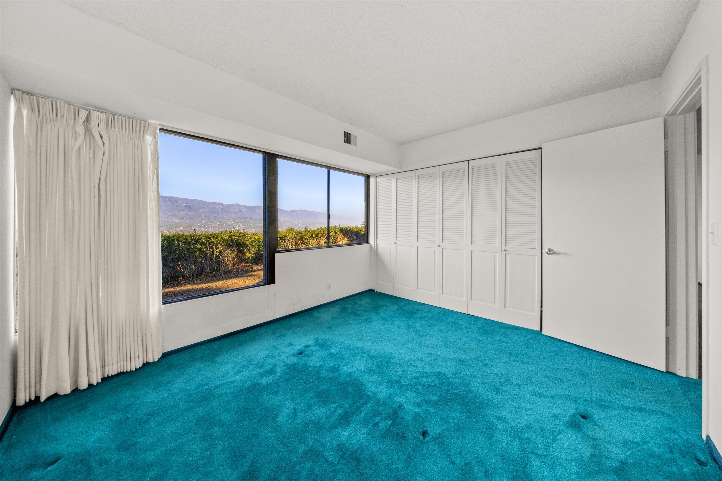 Santa Barbara, California 93109, United States, 3 Bedrooms Bedrooms, ,4 BathroomsBathrooms,Residential,Active,163109