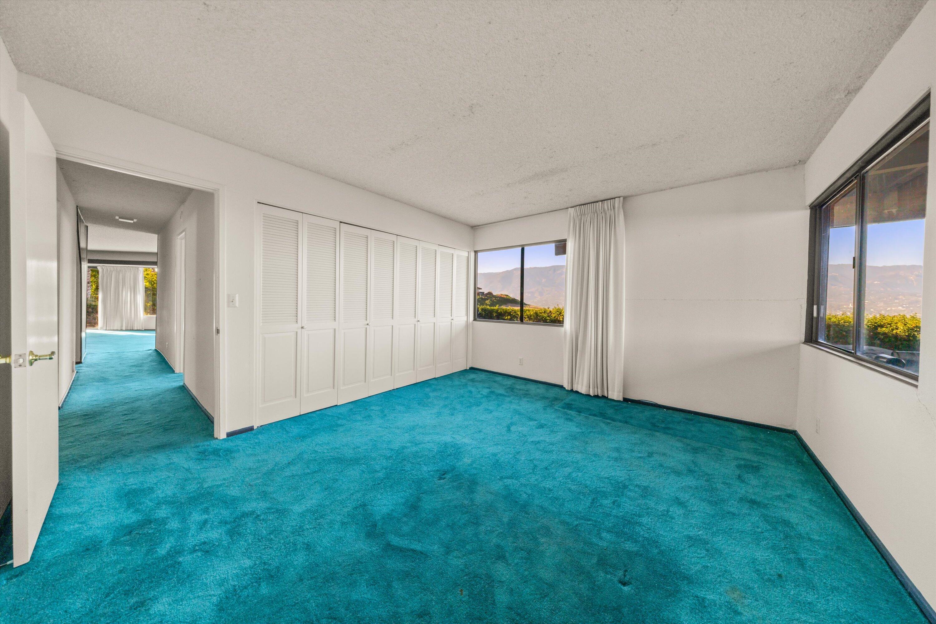 Santa Barbara, California 93109, United States, 3 Bedrooms Bedrooms, ,4 BathroomsBathrooms,Residential,Active,163109