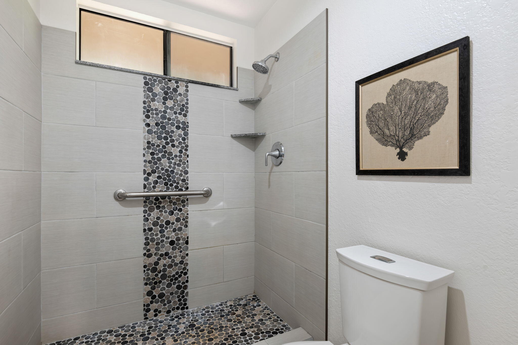 Santa Barbara, California 93111, United States, 2 Bedrooms Bedrooms, ,2 BathroomsBathrooms,Residential,Pending,129718