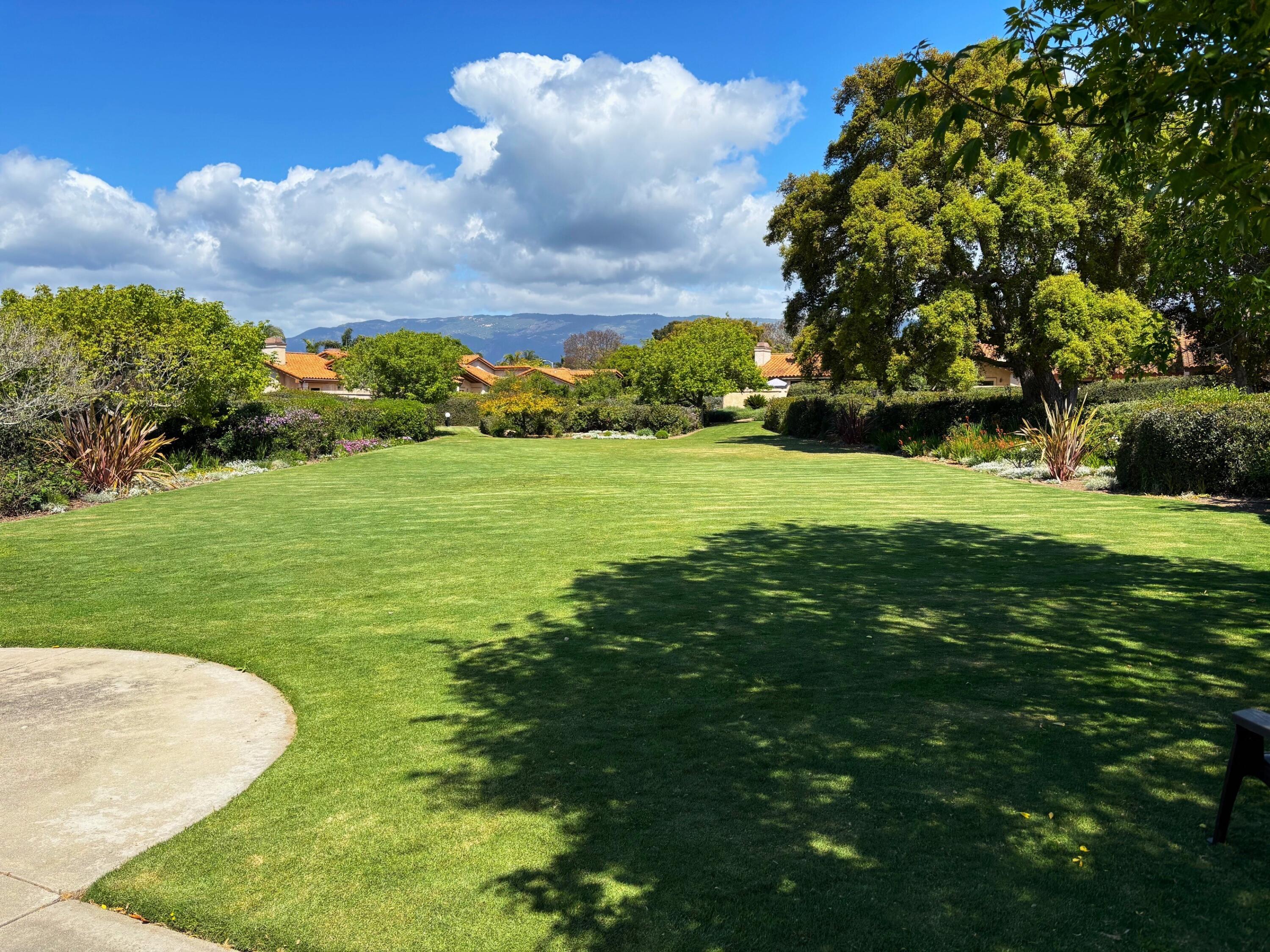 Santa Barbara, California 93111, United States, 2 Bedrooms Bedrooms, ,2 BathroomsBathrooms,Residential,Pending,129718