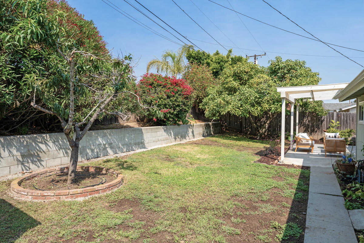 Goleta, California 93117, United States, 3 Bedrooms Bedrooms, ,2 BathroomsBathrooms,Residential,Pending,189453