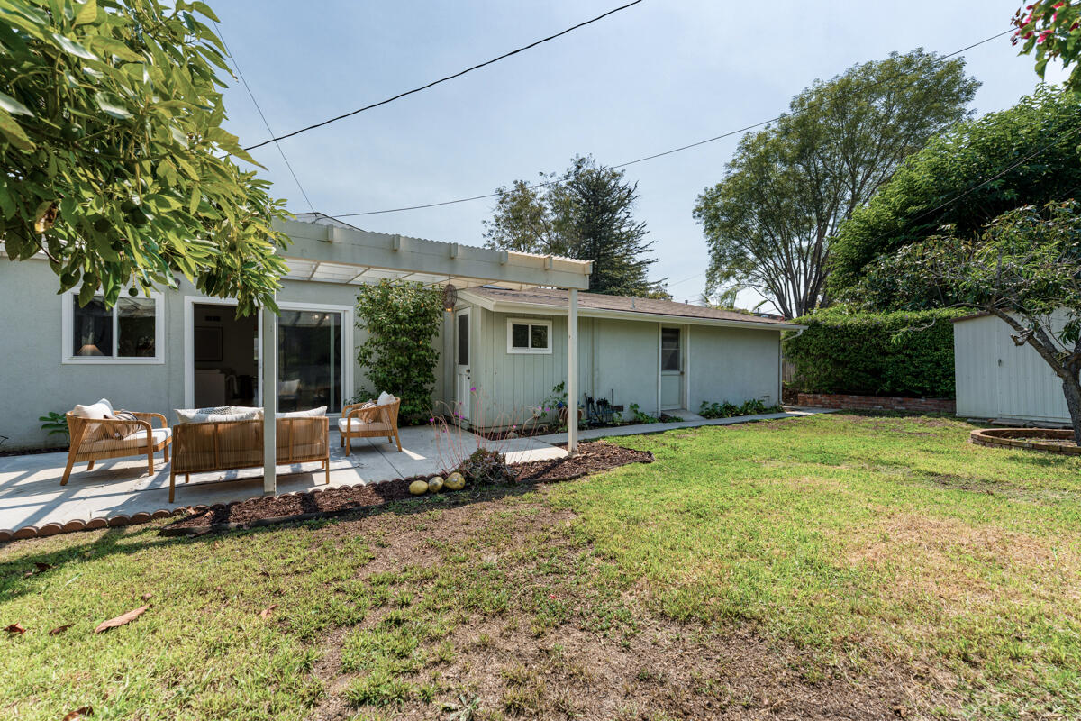 Goleta, California 93117, United States, 3 Bedrooms Bedrooms, ,2 BathroomsBathrooms,Residential,Pending,189453