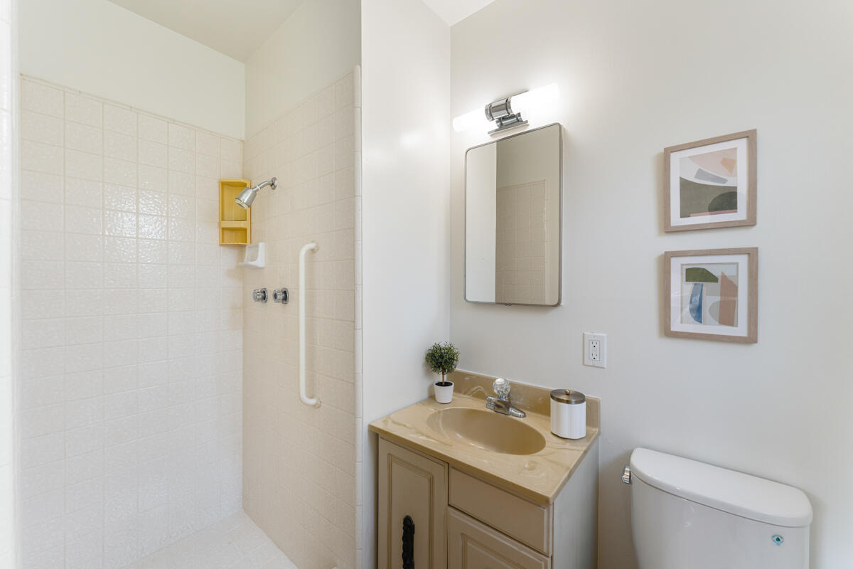 Goleta, California 93117, United States, 3 Bedrooms Bedrooms, ,2 BathroomsBathrooms,Residential,Pending,189453