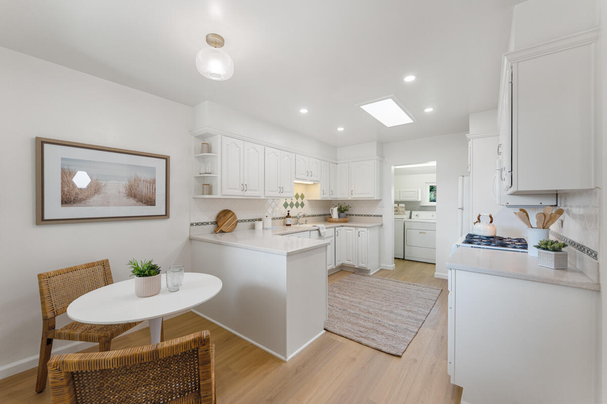 Goleta, California 93117, United States, 3 Bedrooms Bedrooms, ,2 BathroomsBathrooms,Residential,Pending,189453