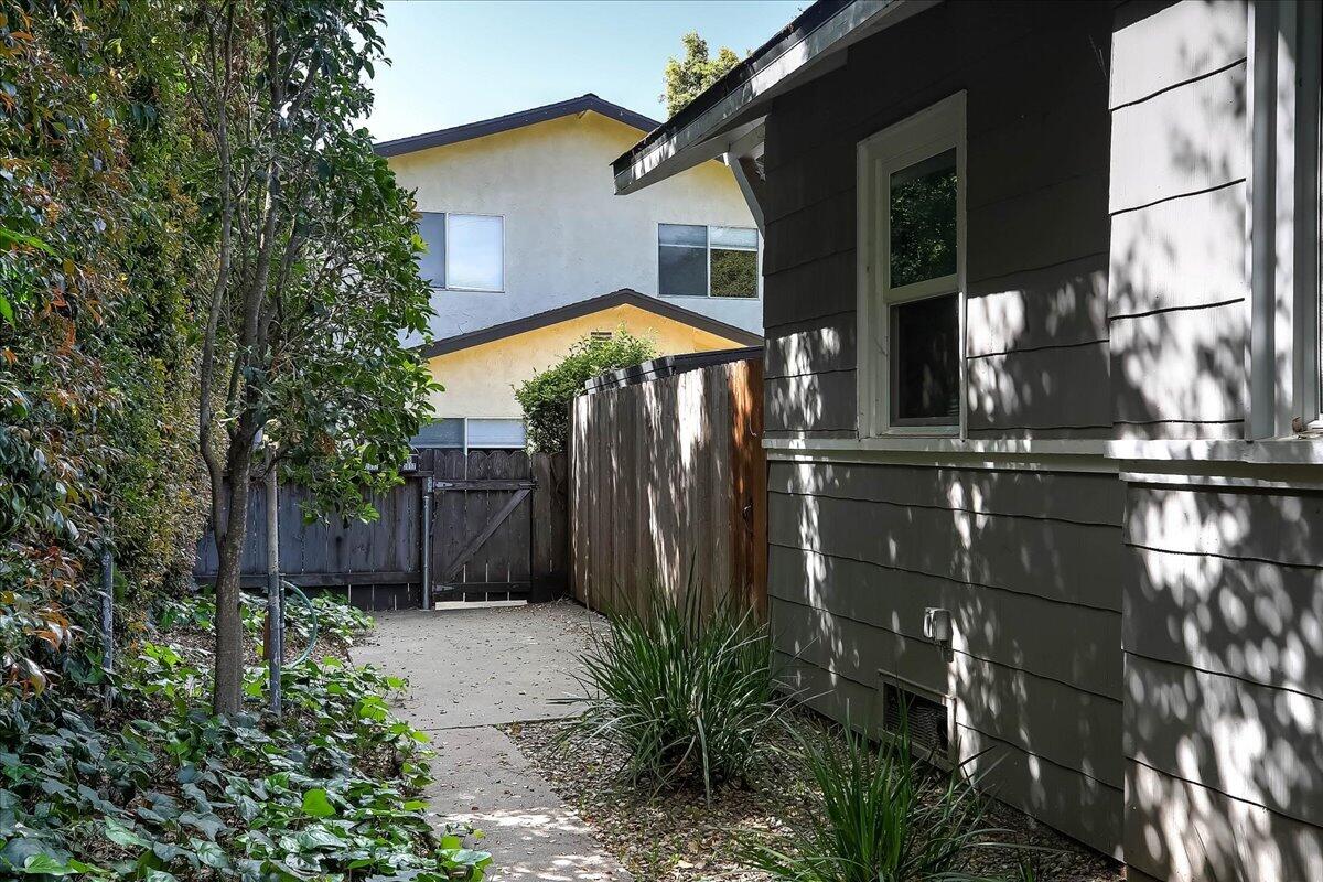 2019 Castillo Street